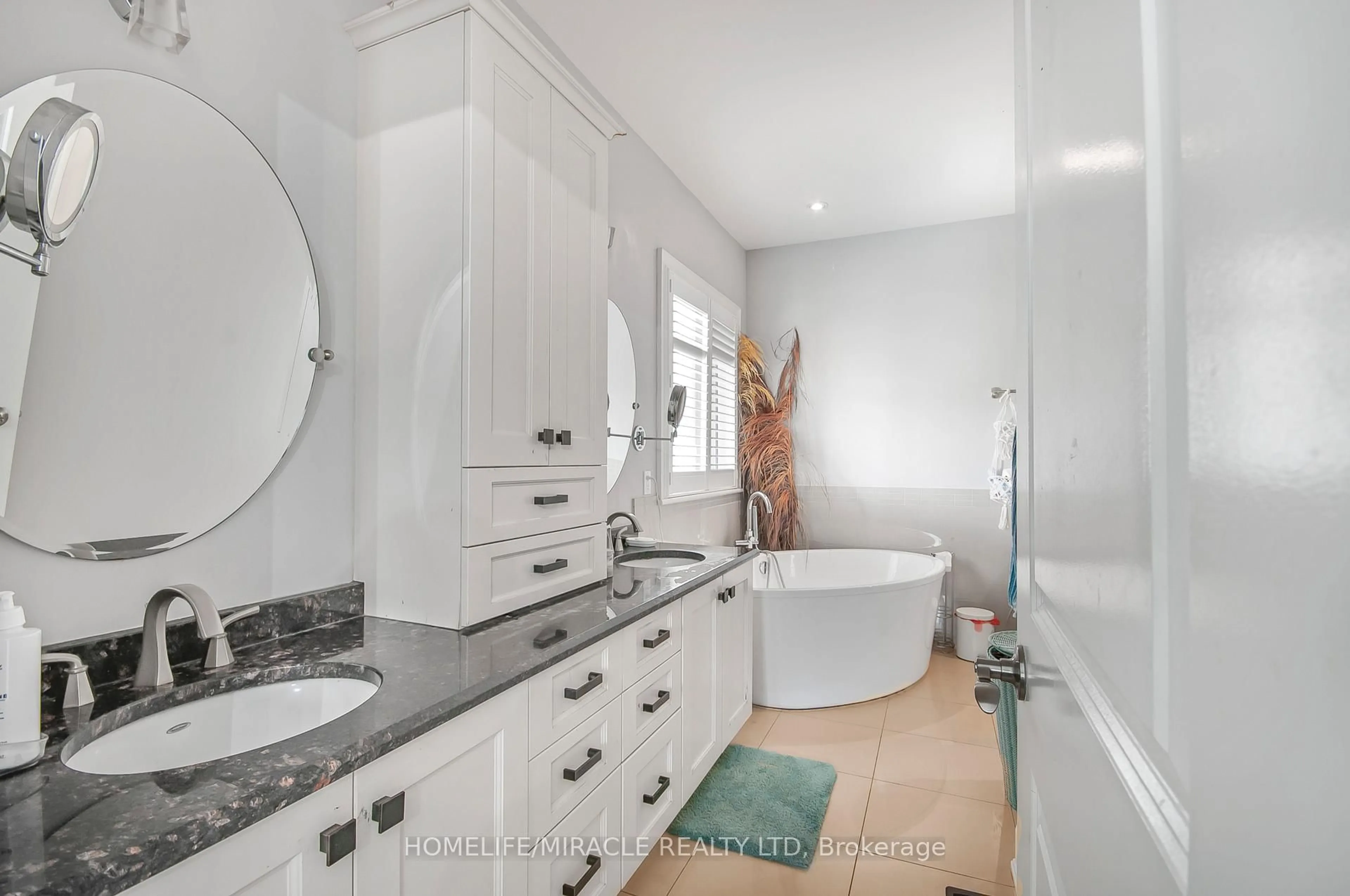 Contemporary bathroom, ceramic/tile floor for 23 Goodwood St, Uxbridge Ontario L0C 1A0