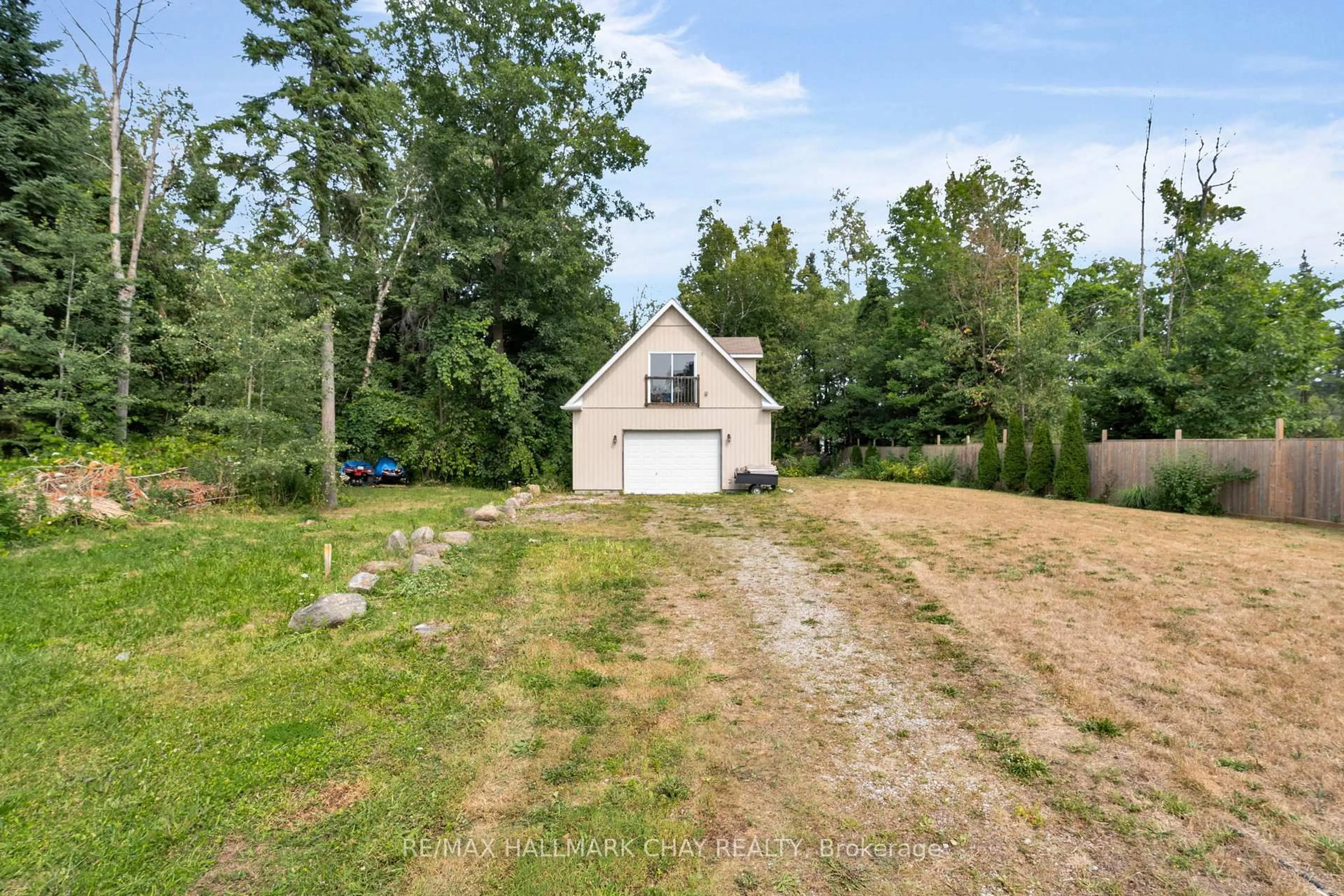 Unknown for 3211 Oak St, Innisfil Ontario L9S 2K3