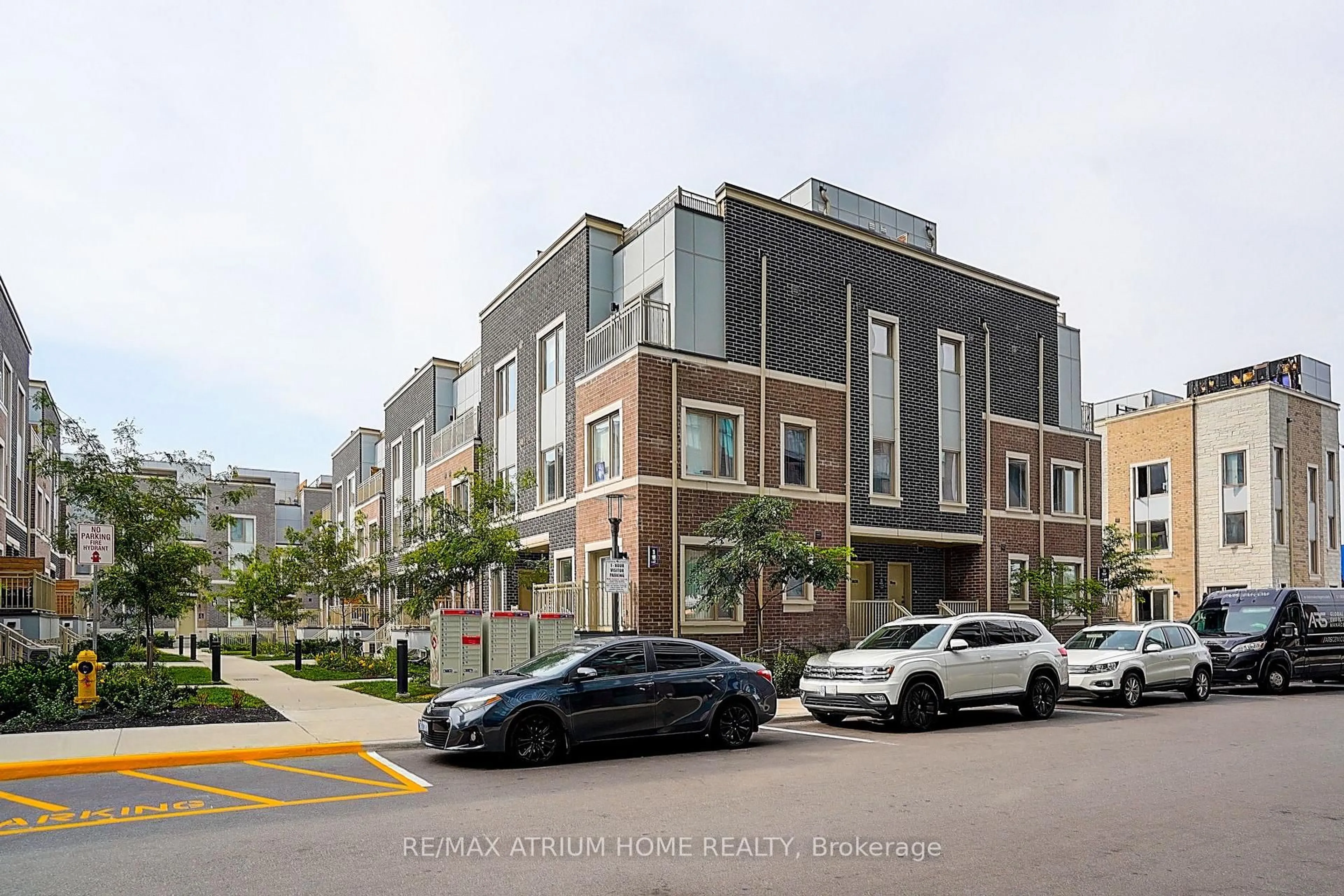 Unknown for 11 Honeycrisp Cres #14, Vaughan Ontario L4K 0N6