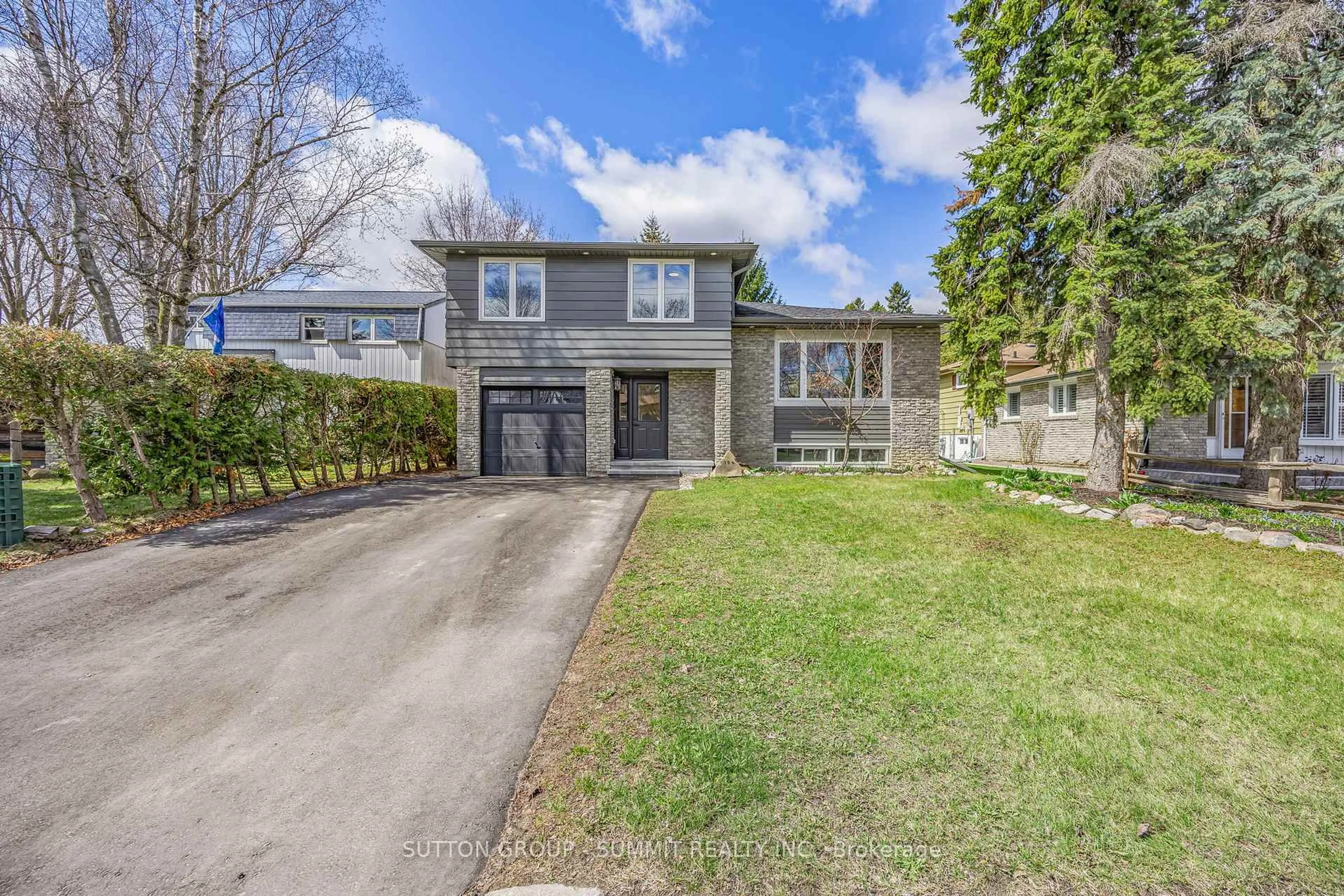 Unknown for 124 King St, New Tecumseth Ontario L9R 1B2