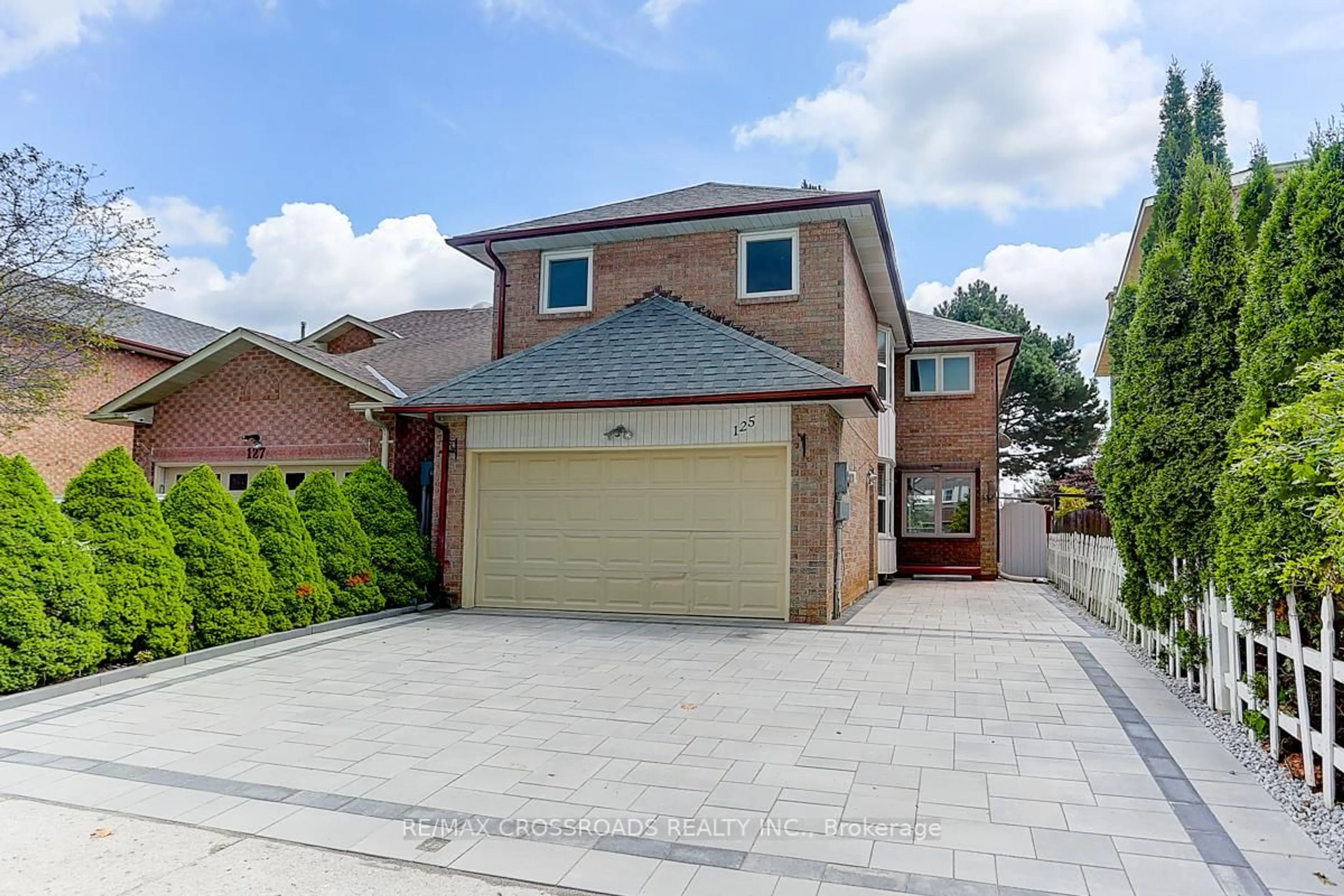Home with brick exterior material, street for 125 Green Bush Cres, Vaughan Ontario L4J 5M3