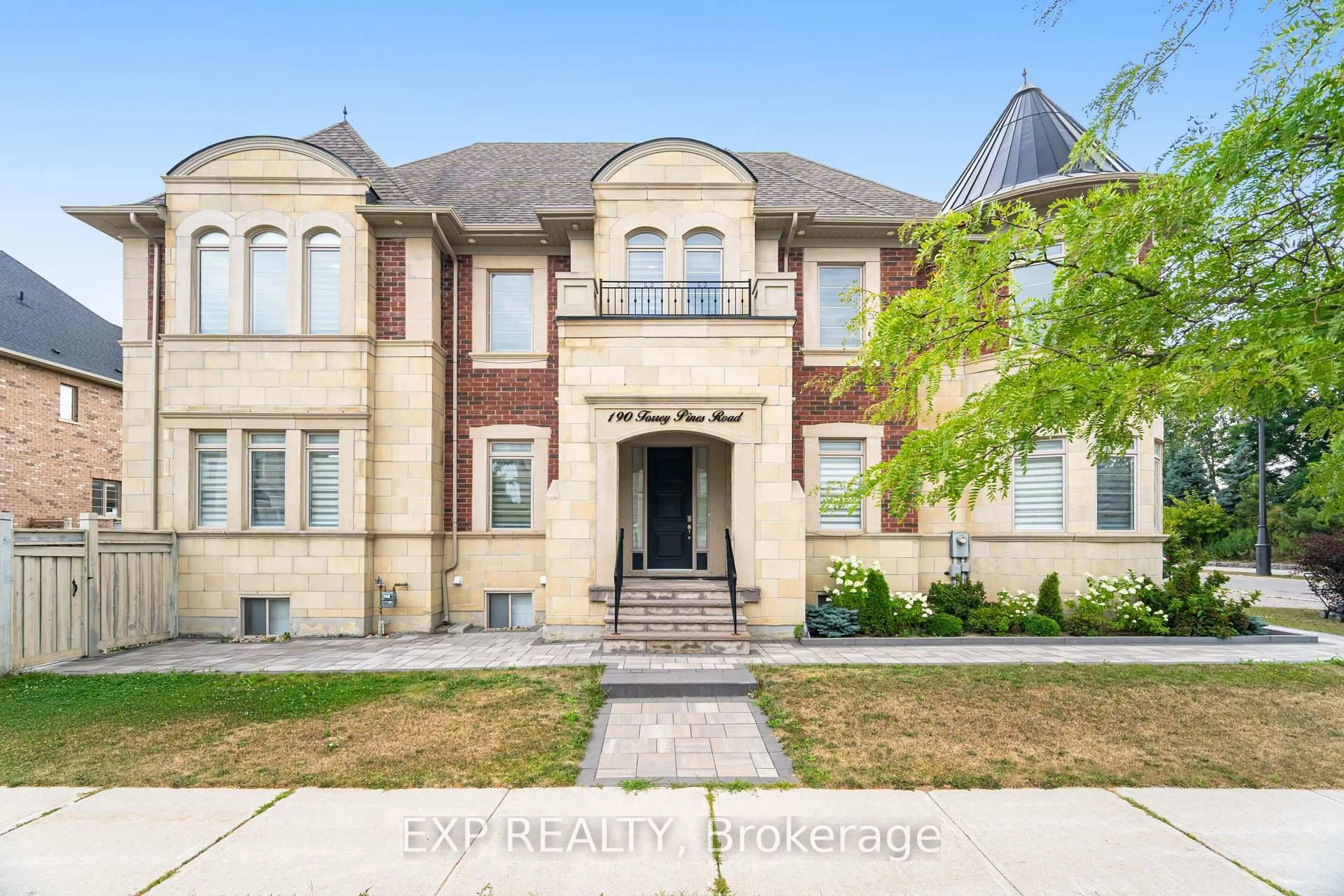 Home with brick exterior material, building for 190 Torrey Pines Rd, Vaughan Ontario L4H 3N5