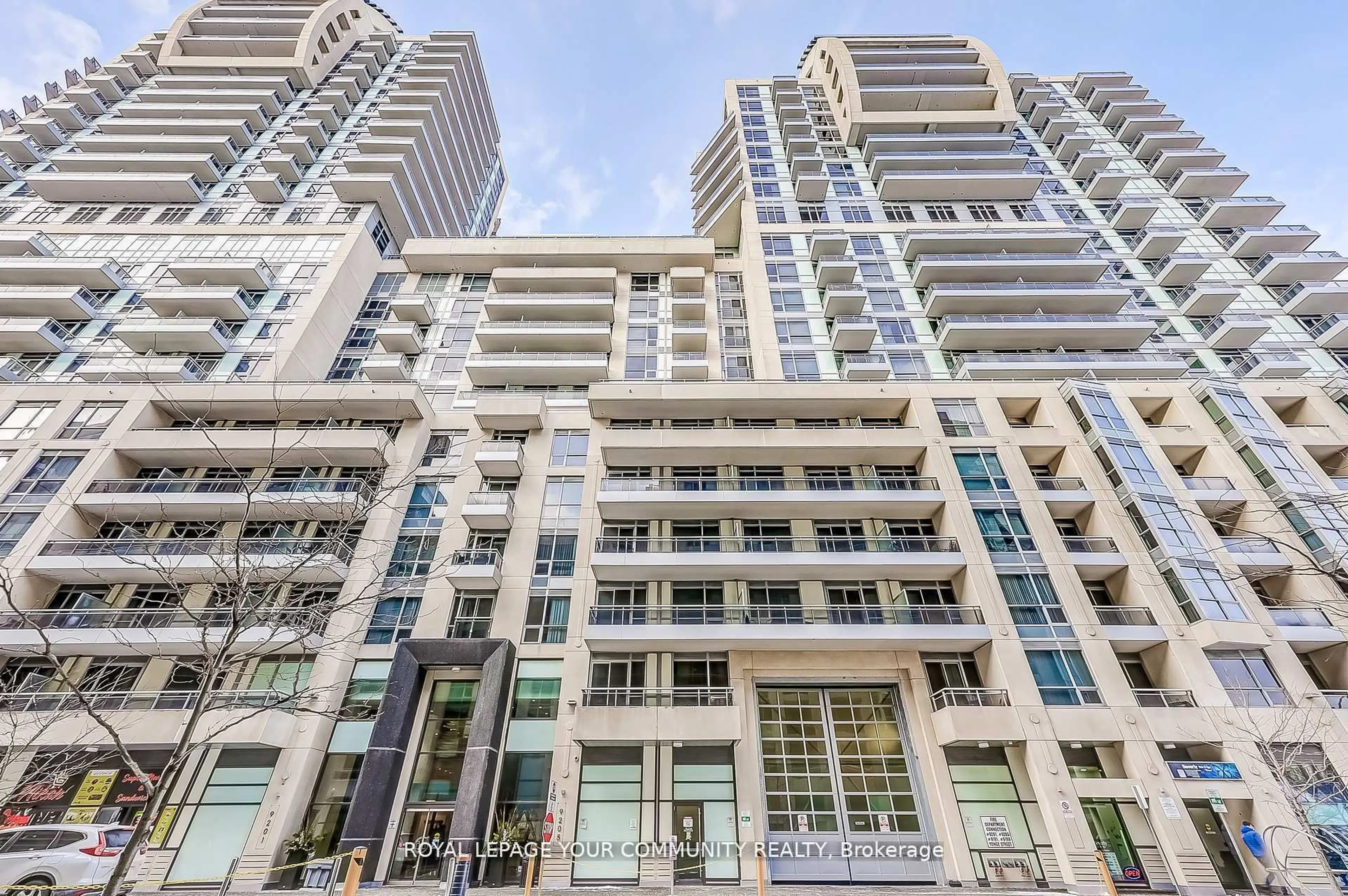 Unknown for 9205 Yonge St #401 NE, Richmond Hill Ontario L4C 6Z2