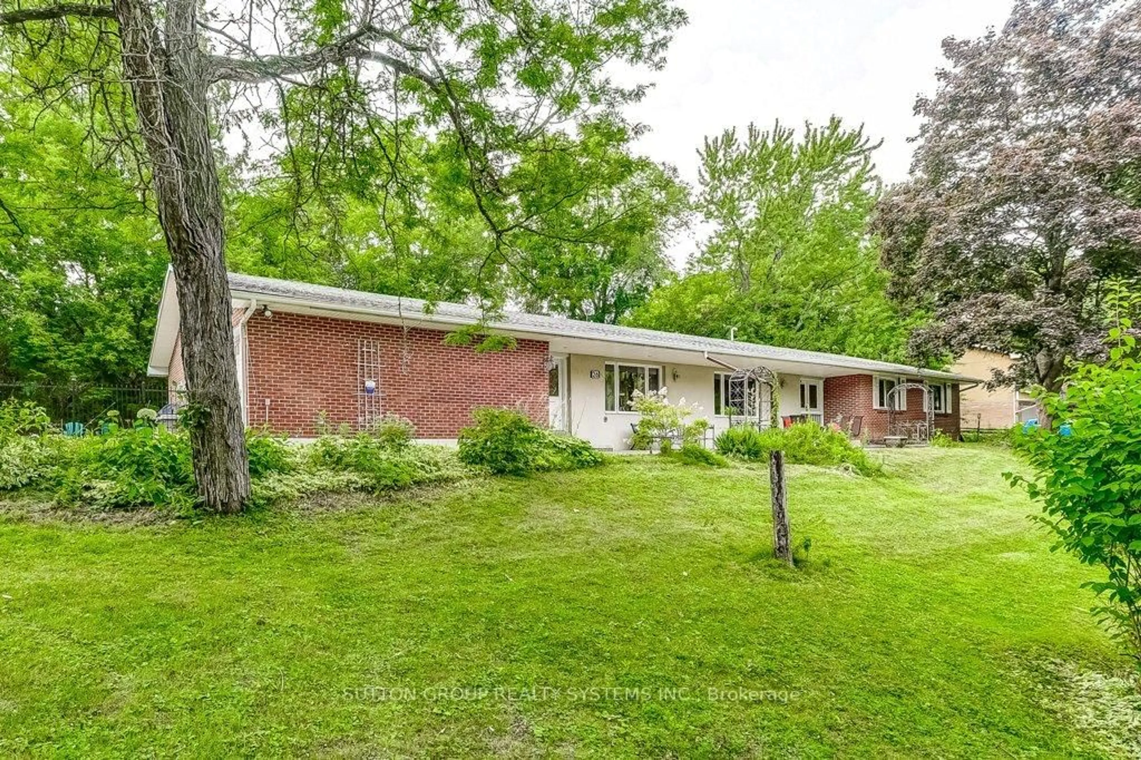 Unknown for 26 Harriman Rd, Aurora Ontario L4G 2S8