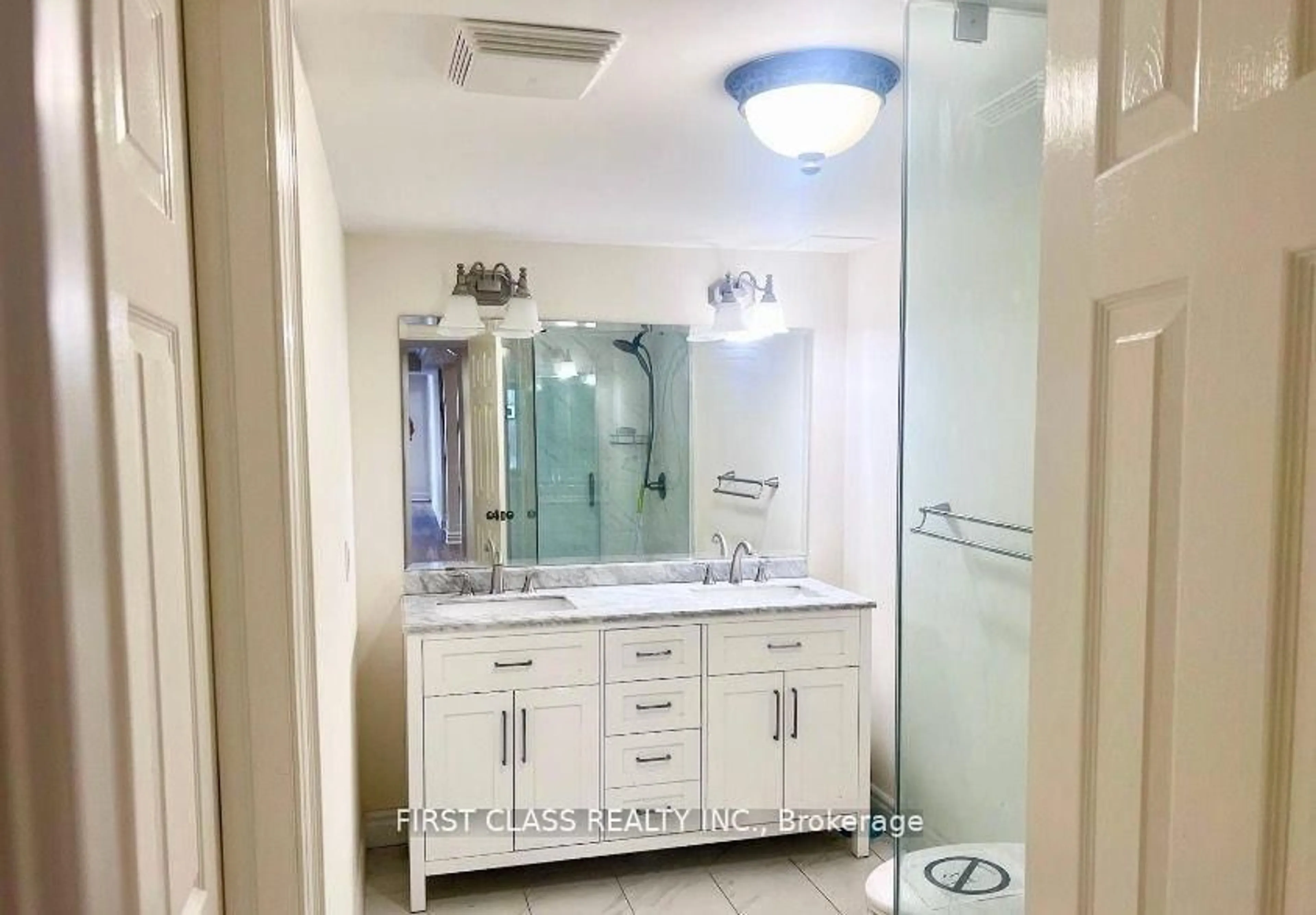 Contemporary bathroom, ceramic/tile floor for 9 Wiley Ave Ave, Richmond Hill Ontario L4S 0C6