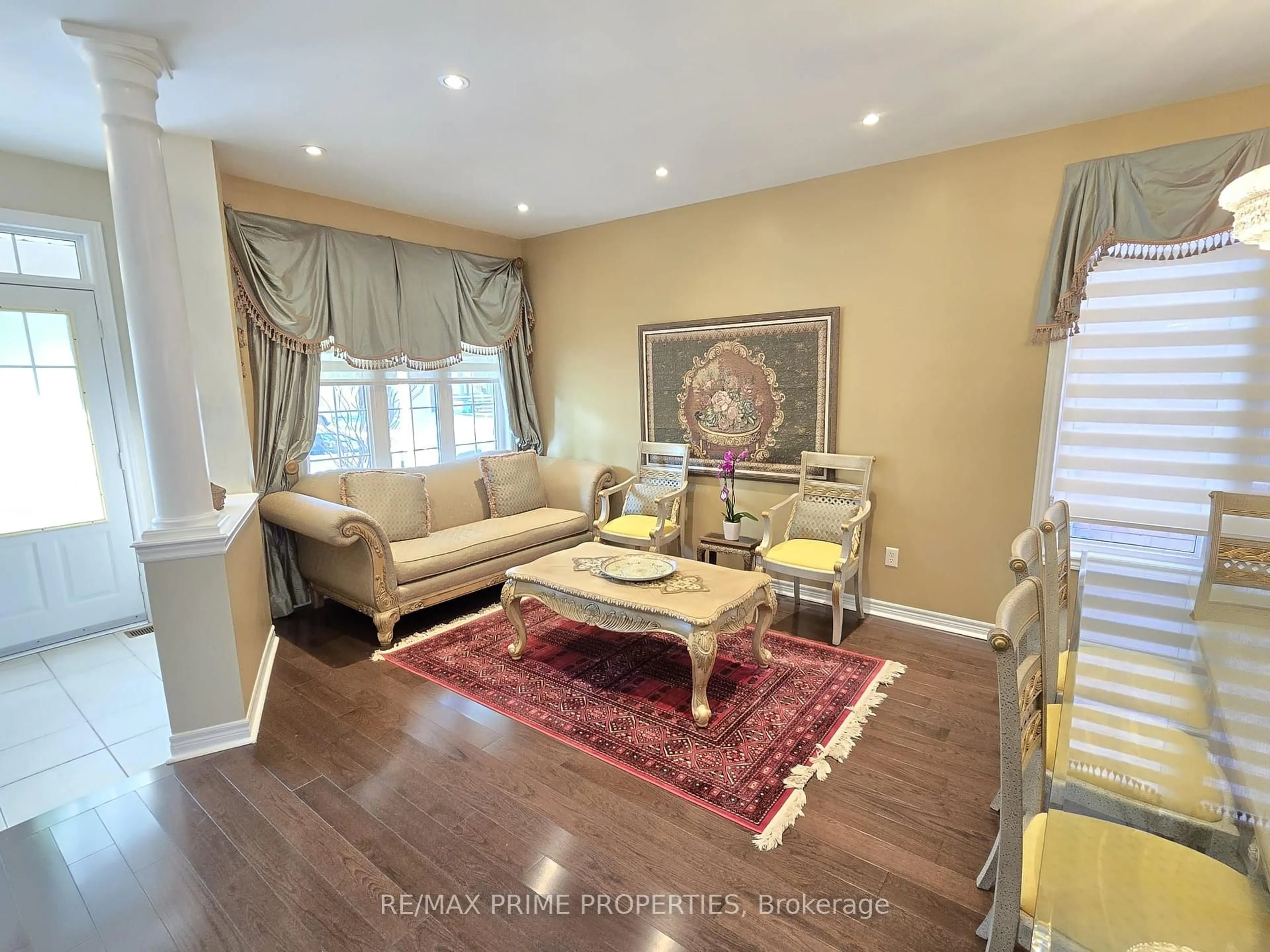 Living room with furniture, unknown for 13 Lundy Dr, Markham Ontario L6B 0G1