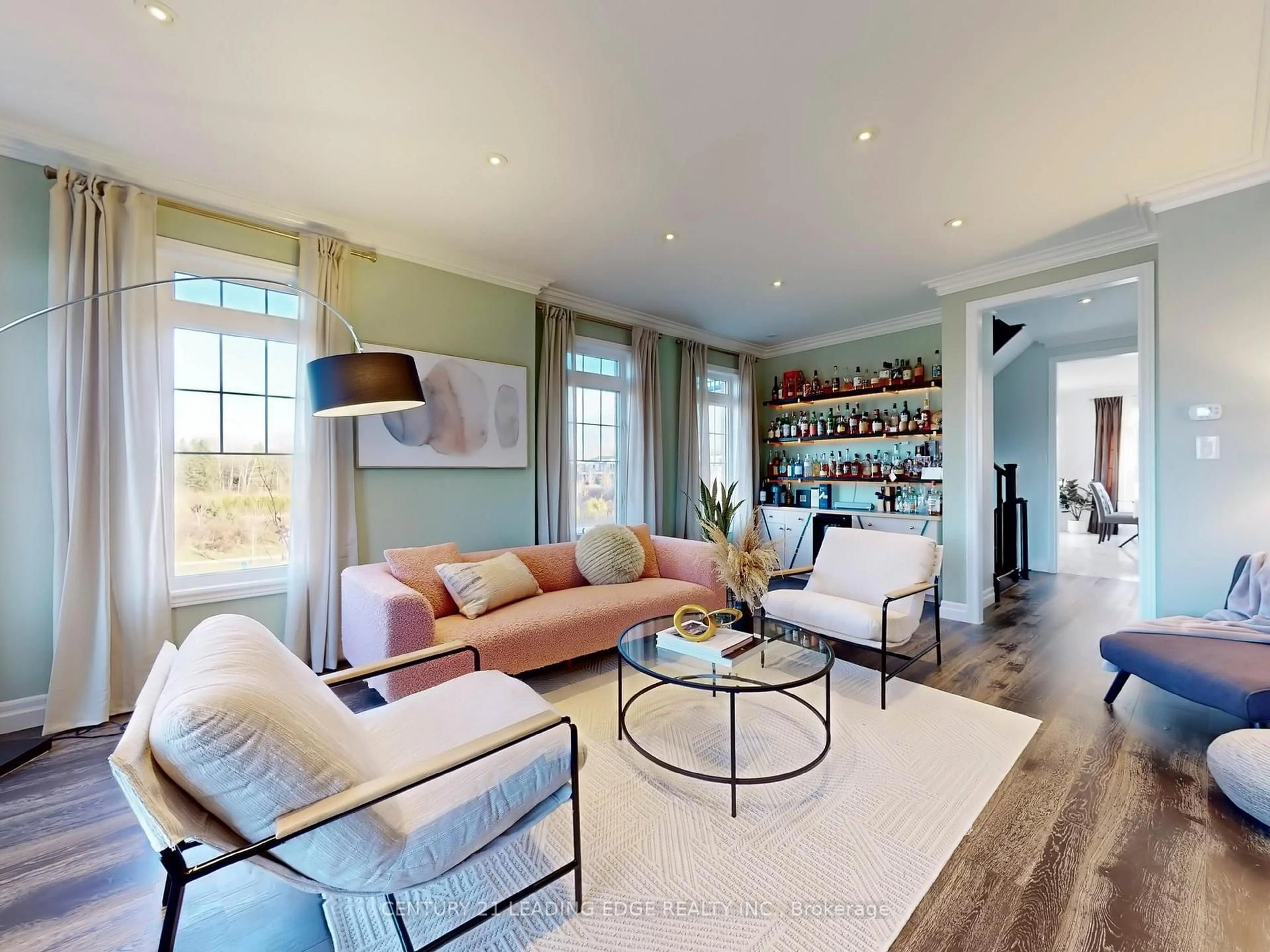 Living room with furniture, unknown for 11 Dundas Way, Markham Ontario L6E 0R7