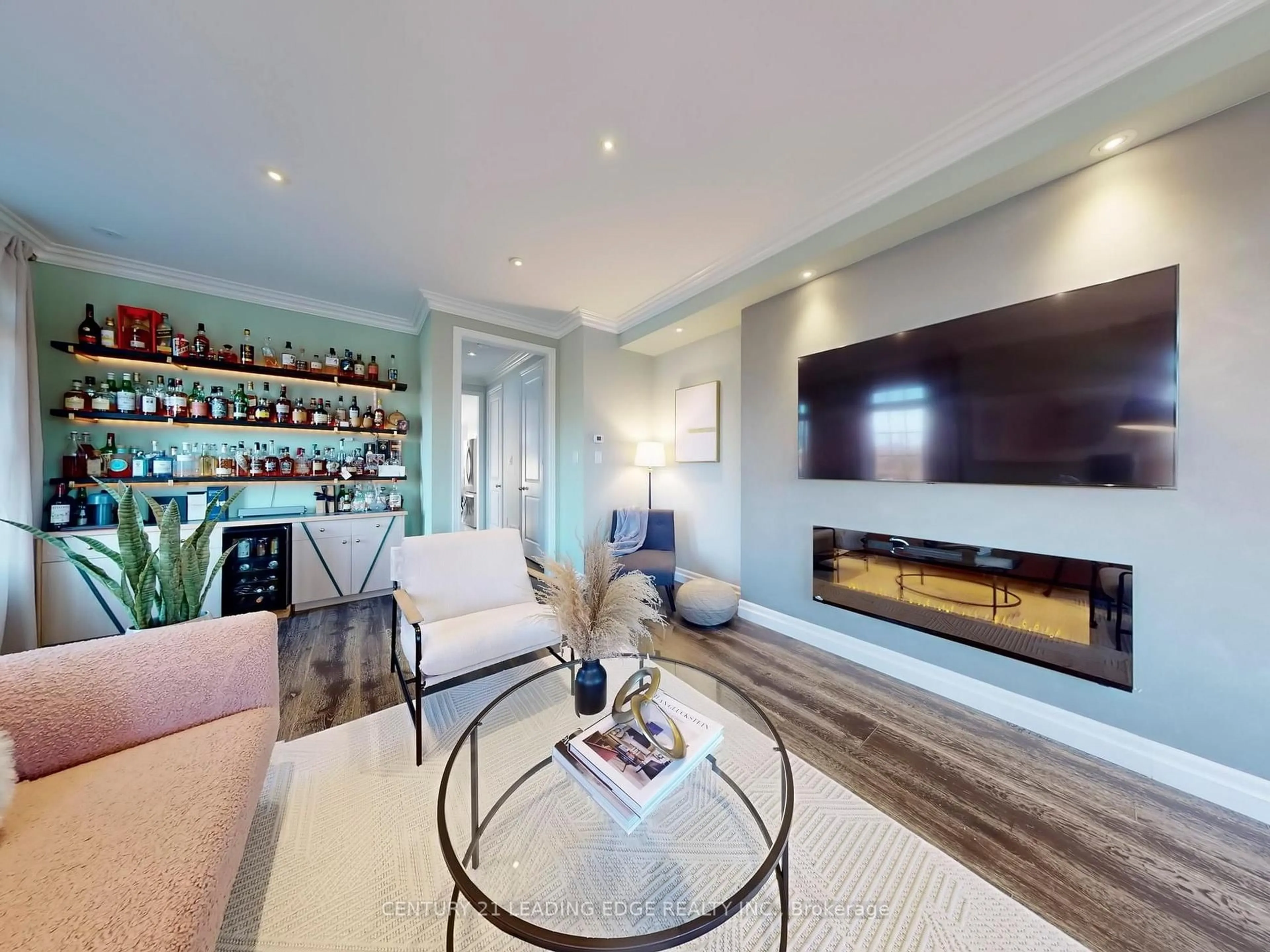 Living room with furniture, wood/laminate floor for 11 Dundas Way, Markham Ontario L6E 0R7