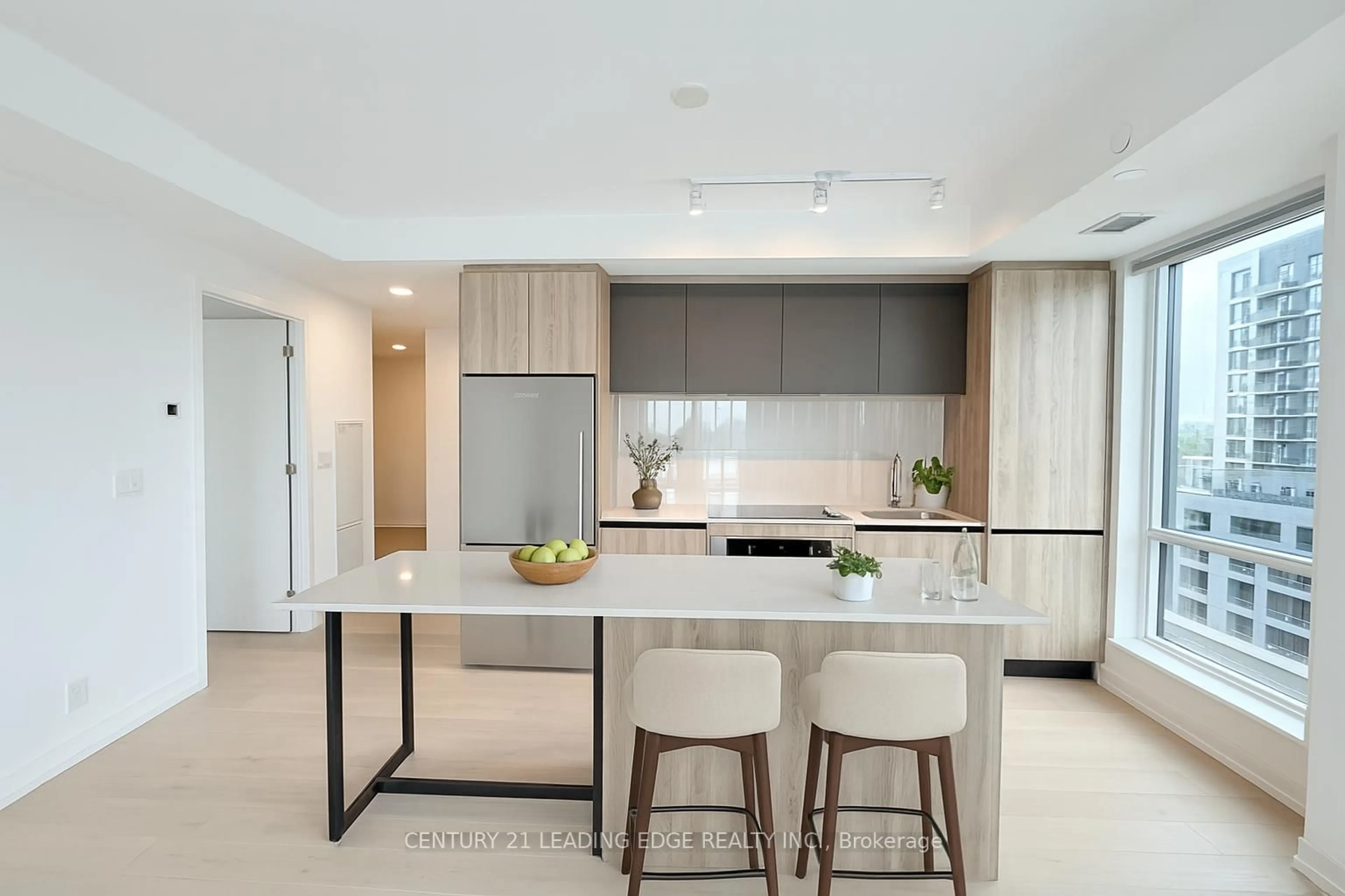 Contemporary kitchen, unknown for 8 Beverley Glen Blvd #909, Vaughan Ontario L4J 0L5