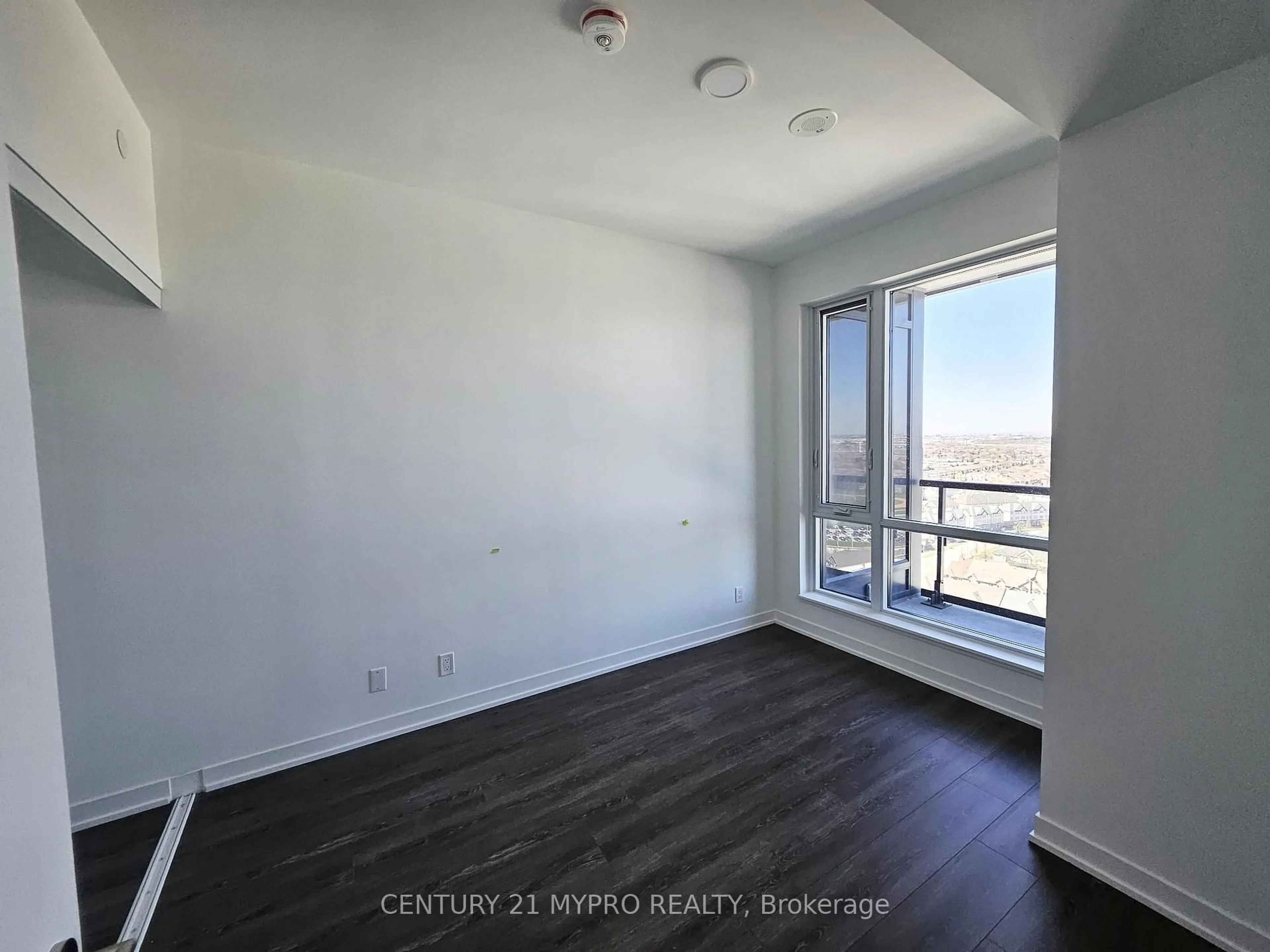 A pic of a room for 7950 Bathurst St #1913, Vaughan Ontario L4J 0L4