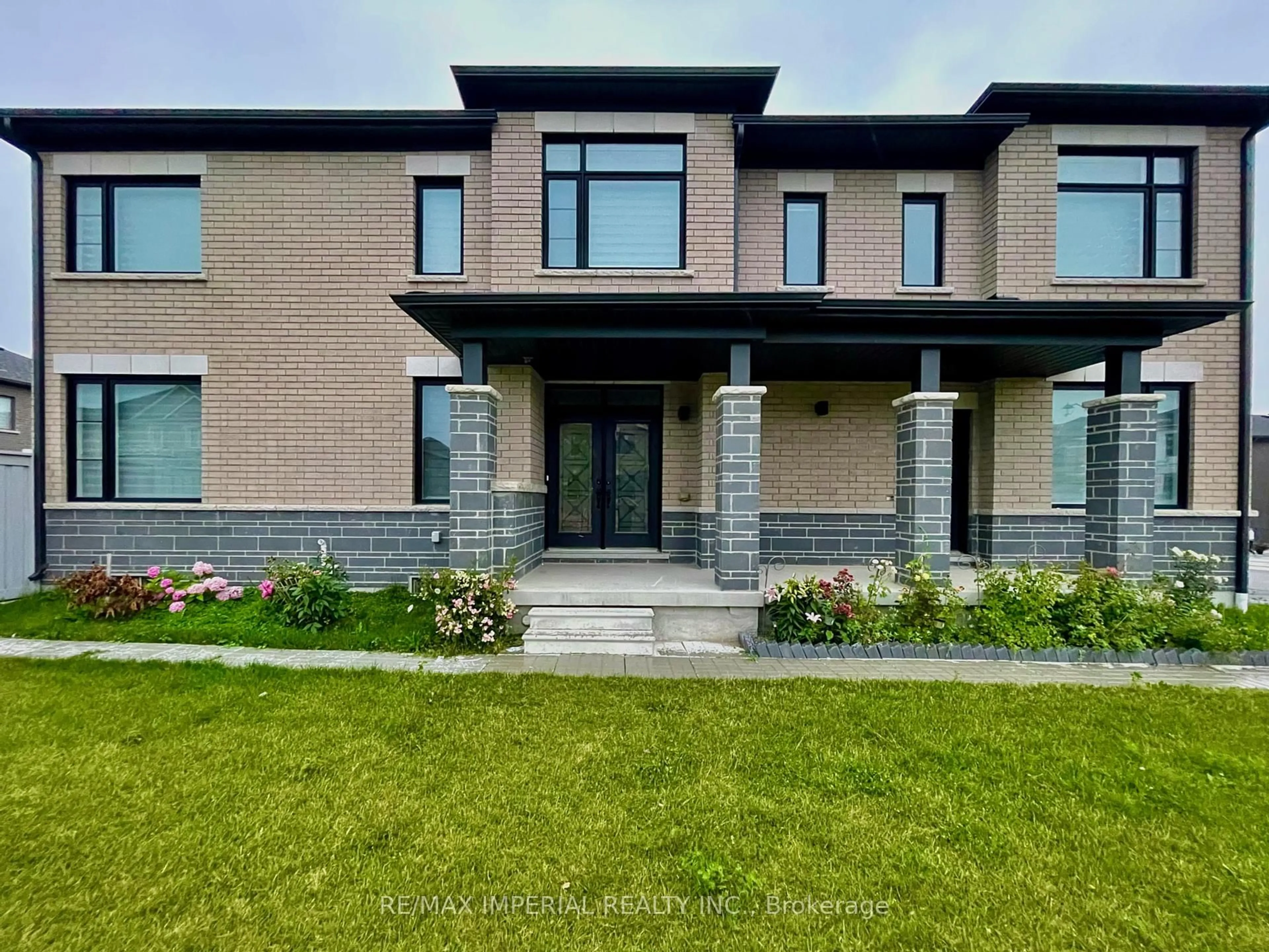 Home with brick exterior material, unknown for 125 Wesmina Ave, Whitchurch-Stouffville Ontario L4A 4W5