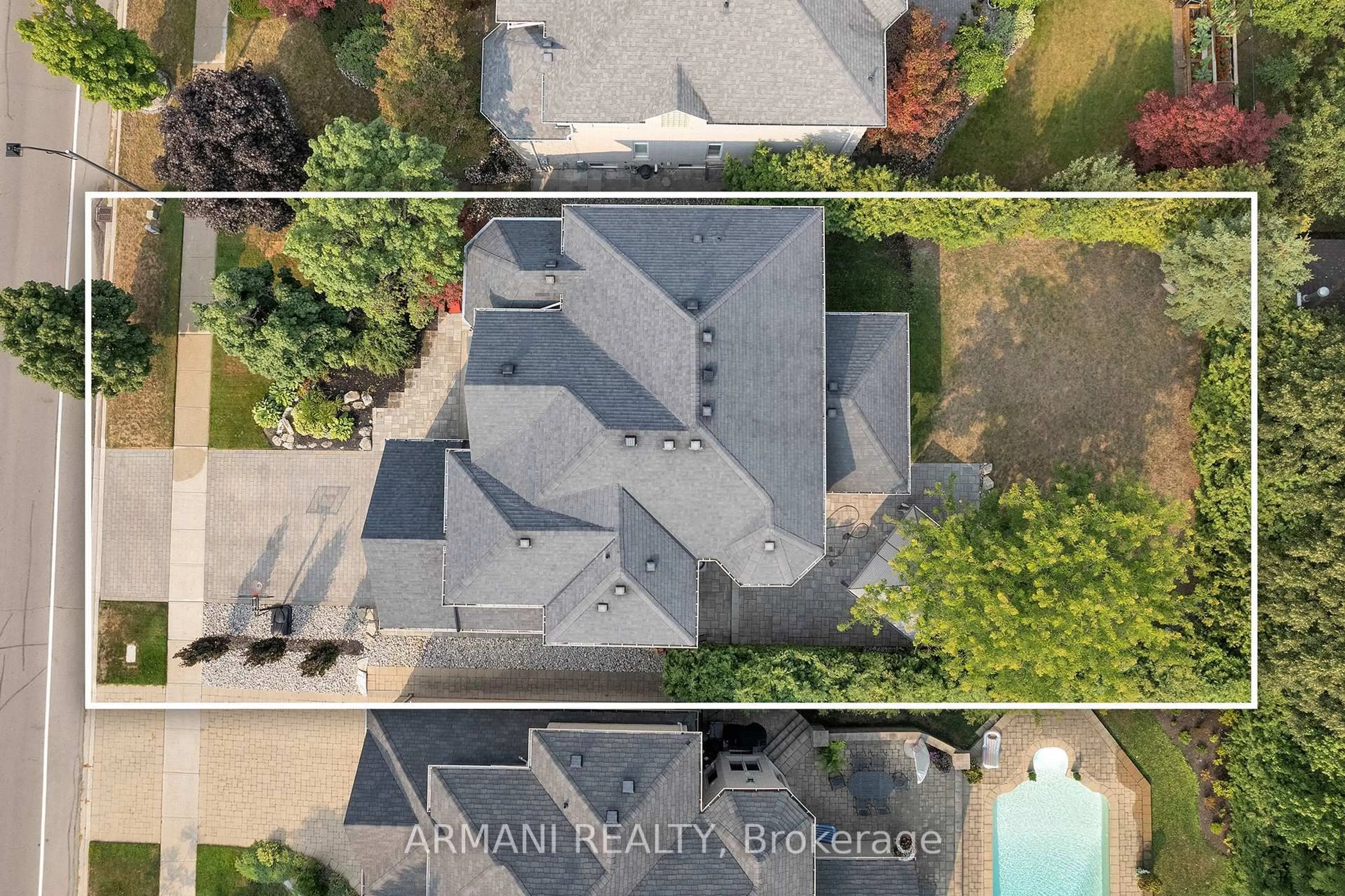A pic from outside/outdoor area/front of a property/back of a property/a pic from drone, unknown for 220 Thomson Creek Blvd, Vaughan Ontario L4H 1H1