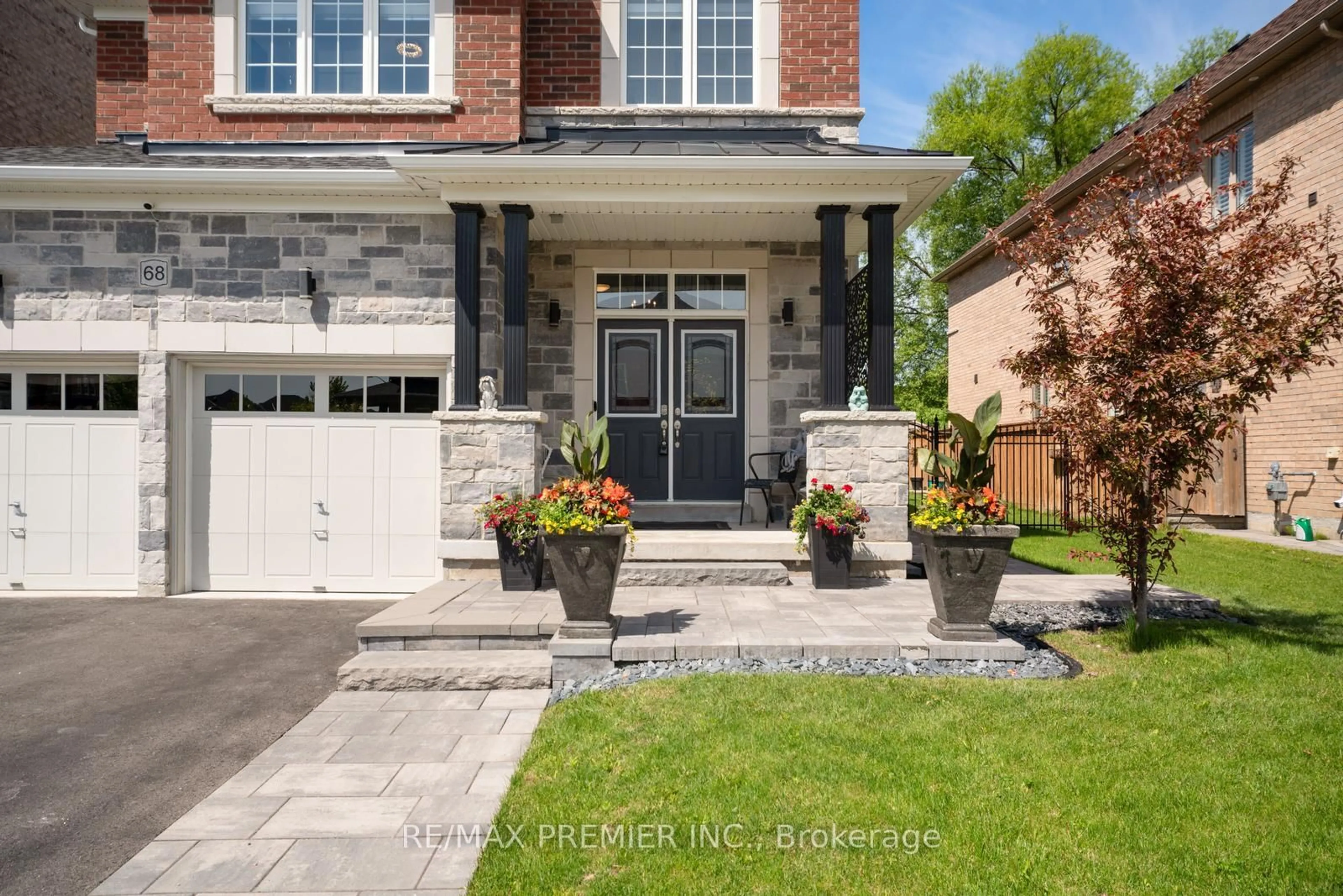 Home with brick exterior material, street for 68 Inverness Way, Bradford West Gwillimbury Ontario L3Z 0W5