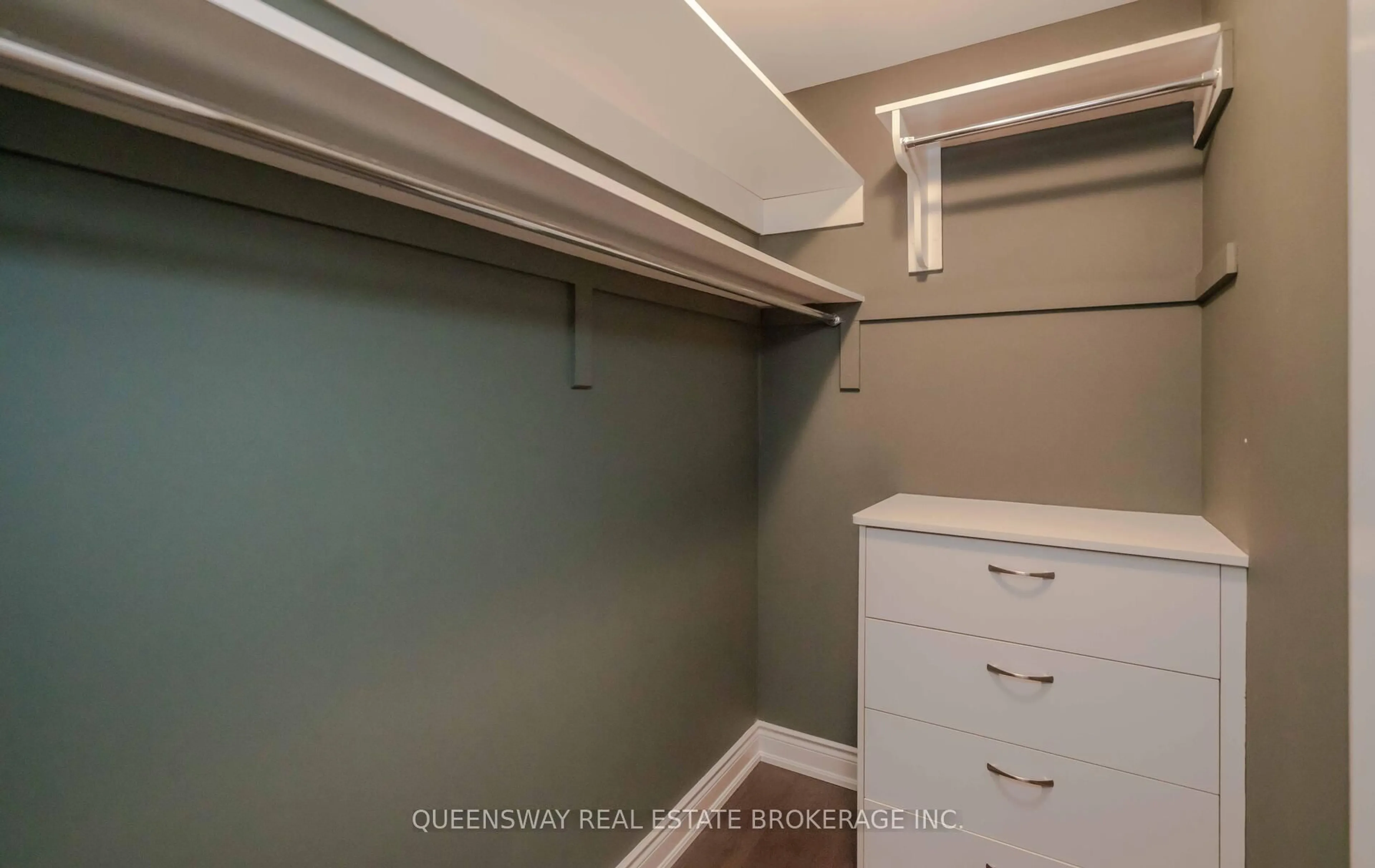 Storage room or clothes room or walk-in closet for 1841 Forest Valley Dr, Innisfil Ontario L9S 4A4