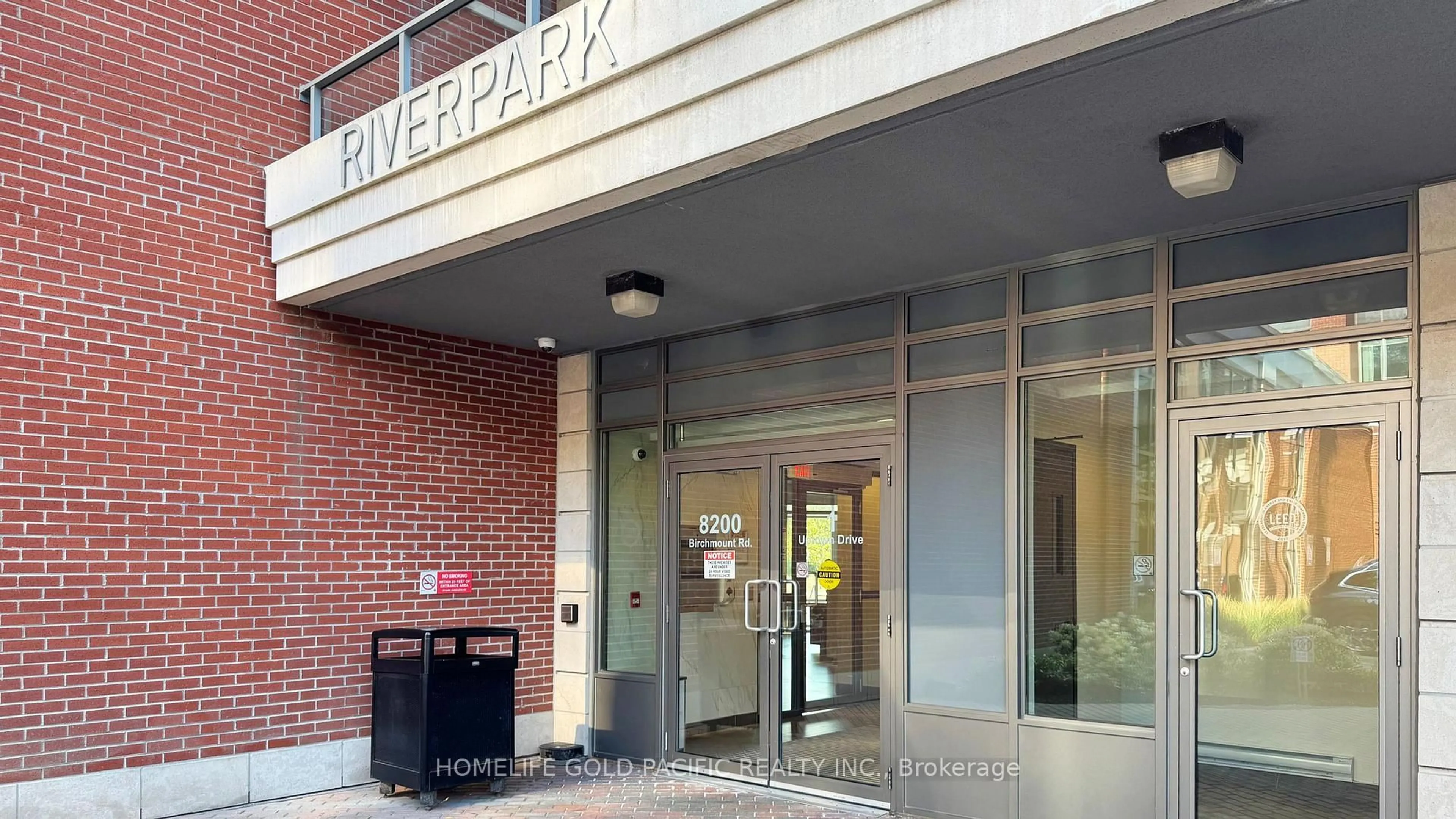 Indoor foyer for 8200 Birchmount Rd #RG1 (LPH1), Markham Ontario L3R 9W1