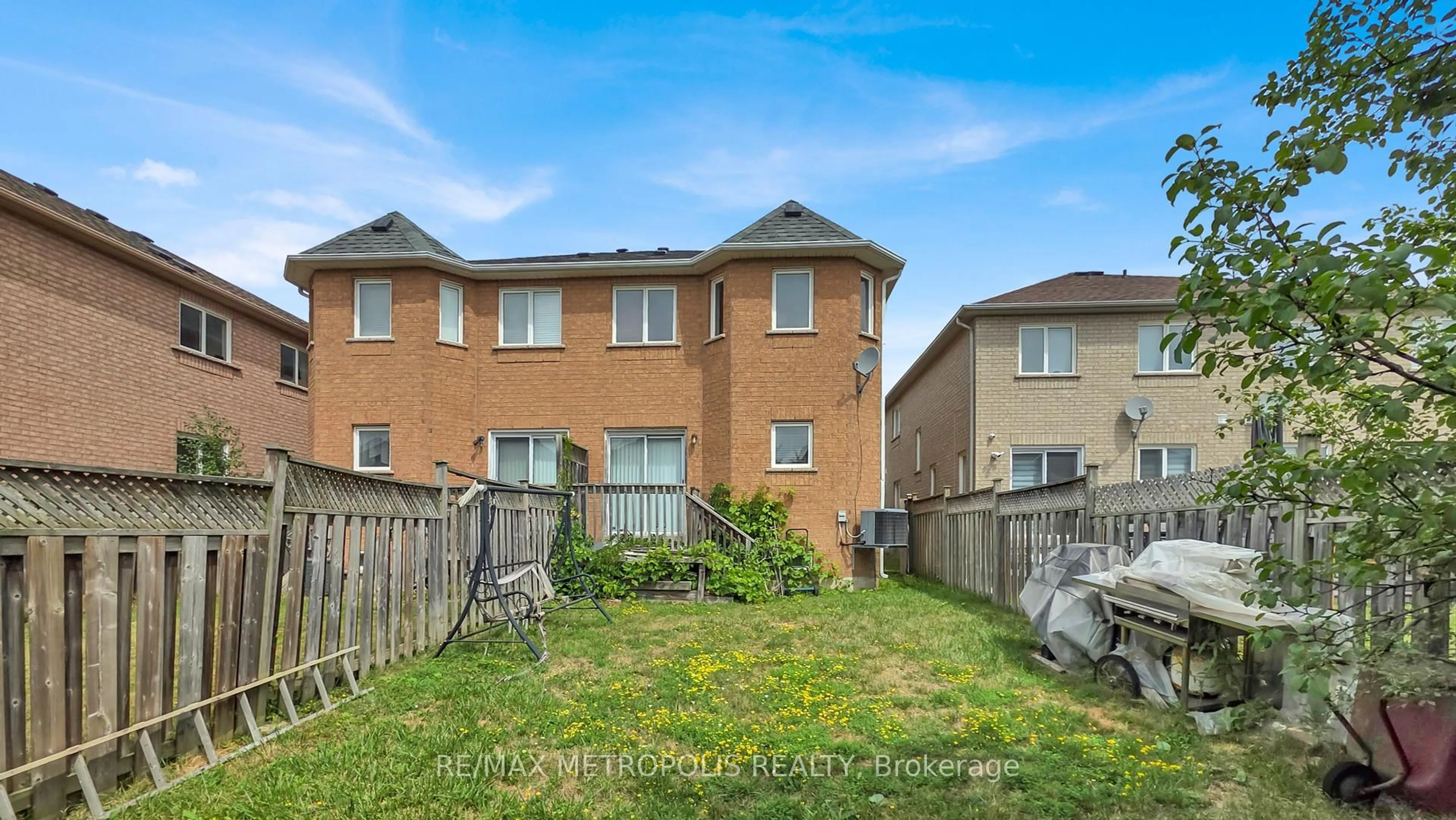 Unknown for 15 Royal Appian Cres, Vaughan Ontario L4K 5K9