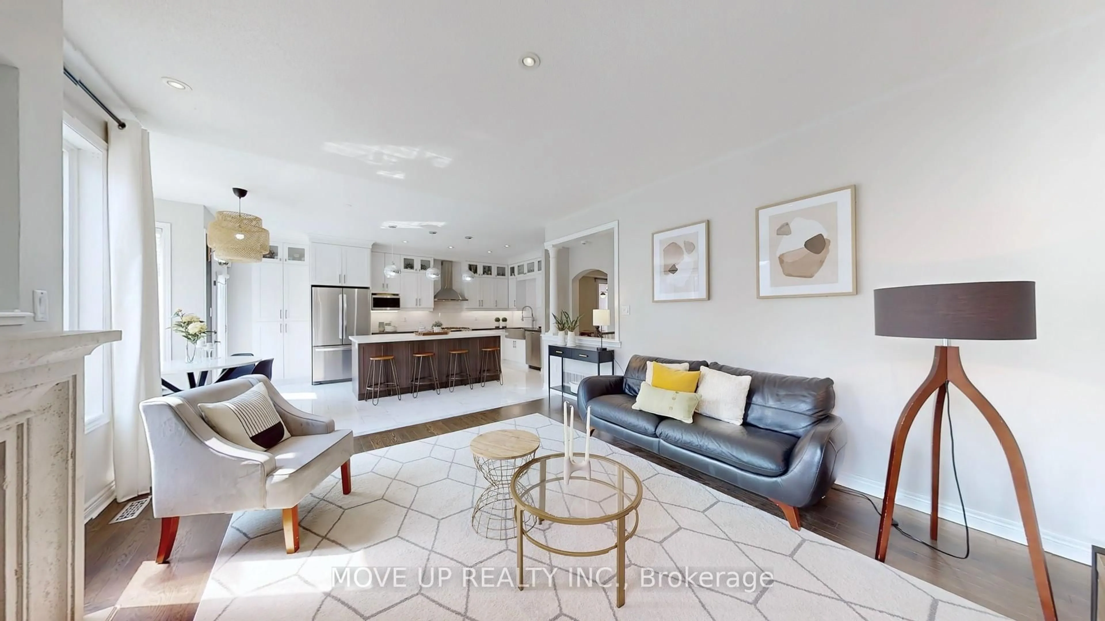 Open concept kitchen, ceramic/tile floor for 30 Hoppington Ave, Whitchurch-Stouffville Ontario L4A 0K7