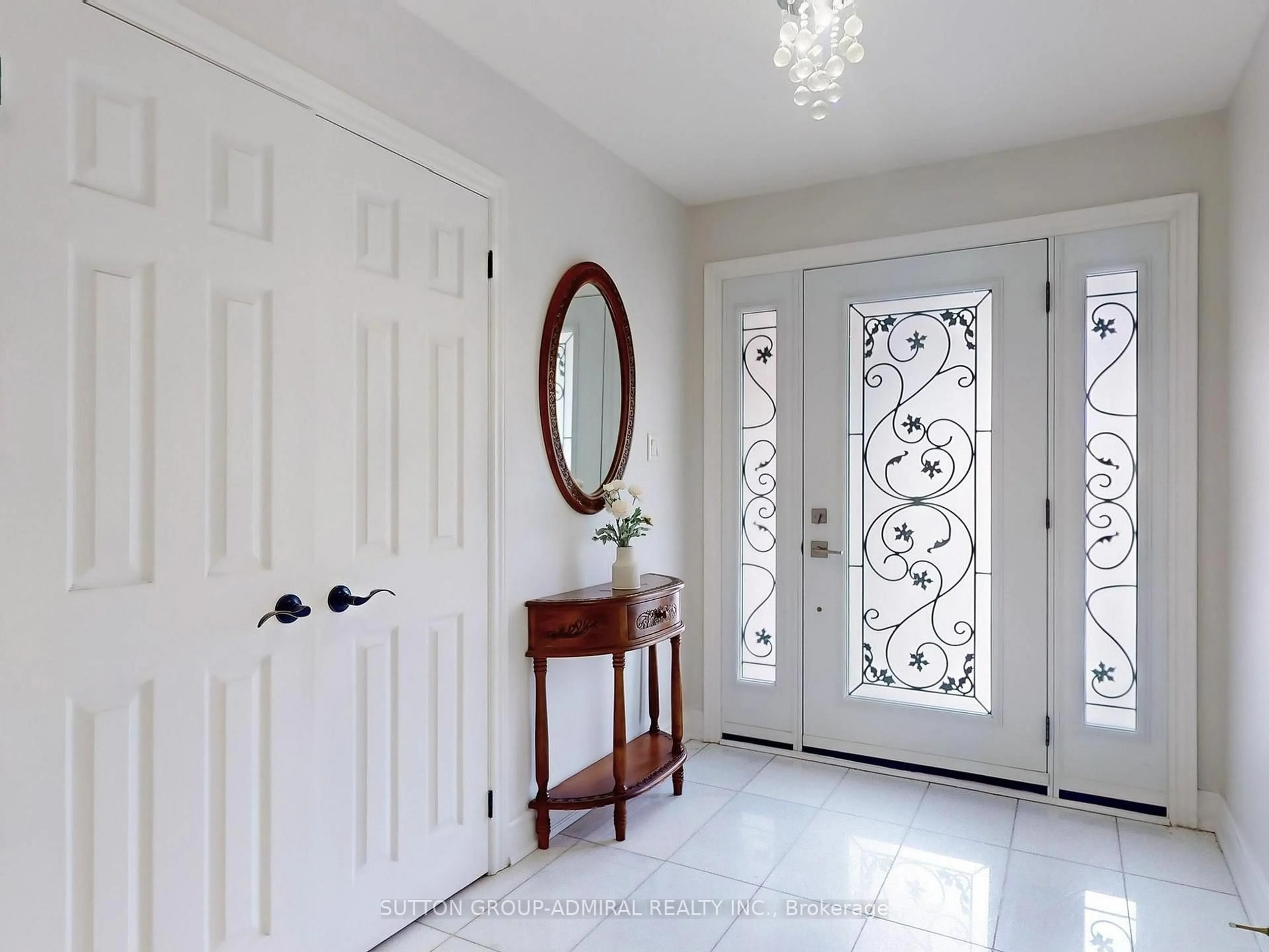 Indoor entryway for 160 Marwood Pl, Vaughan Ontario L6A 1C4