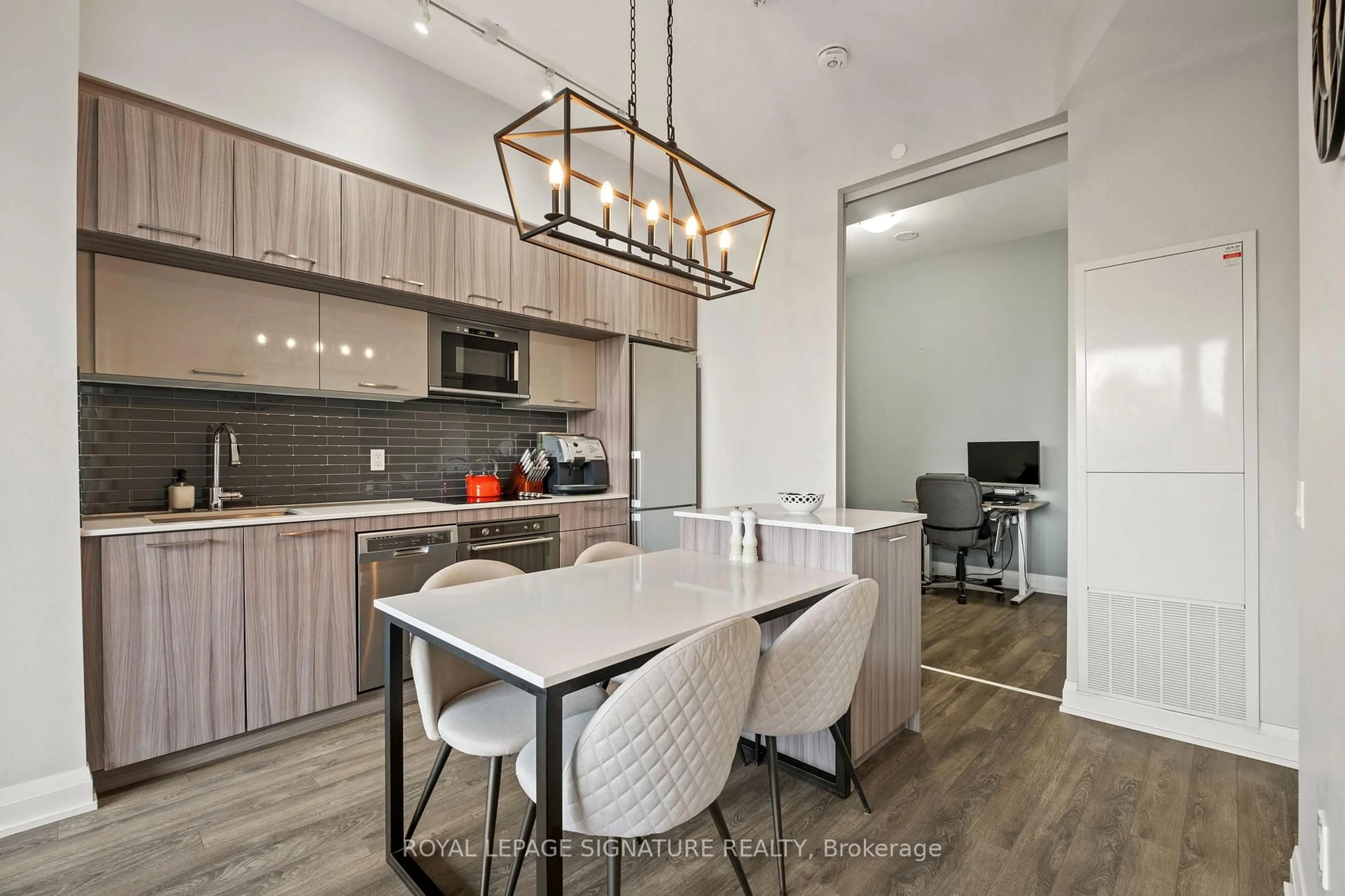 Open concept kitchen, unknown for 4800 Highway 7 #316, Vaughan Ontario L4L 1H8