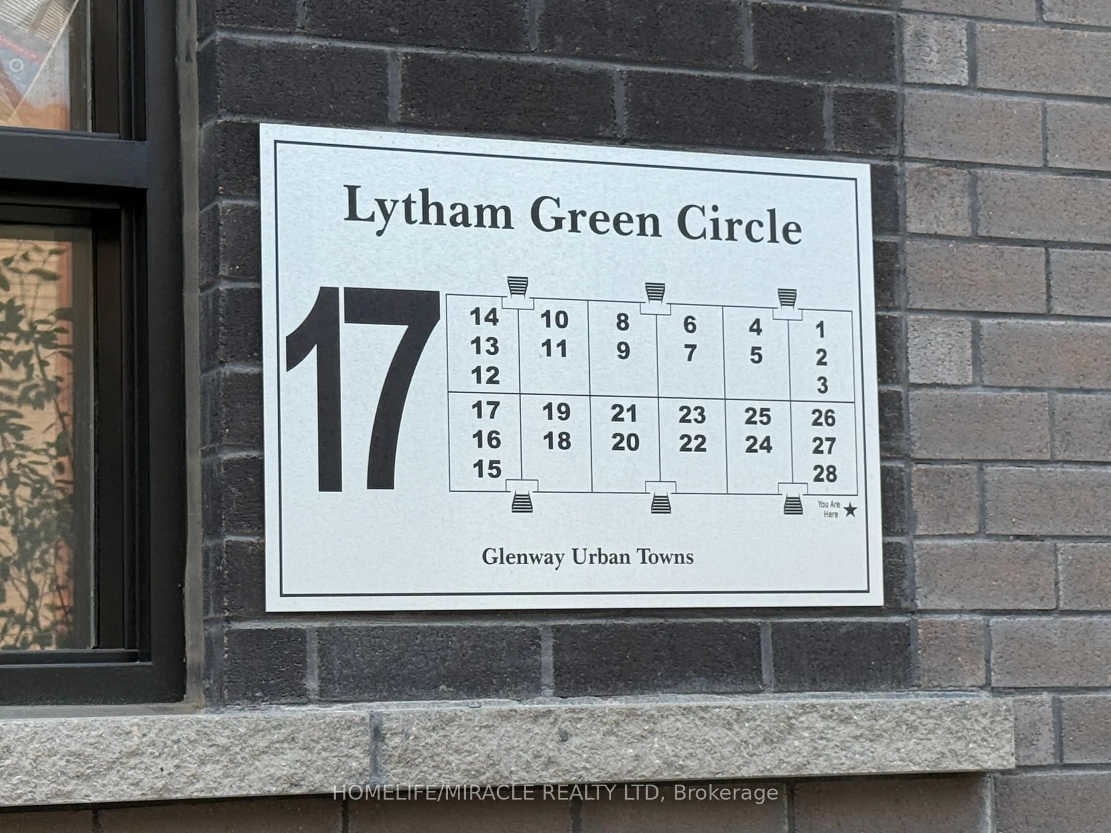 Unknown for 17 Lytham Green Circ #26, Newmarket Ontario L3Y 0H4