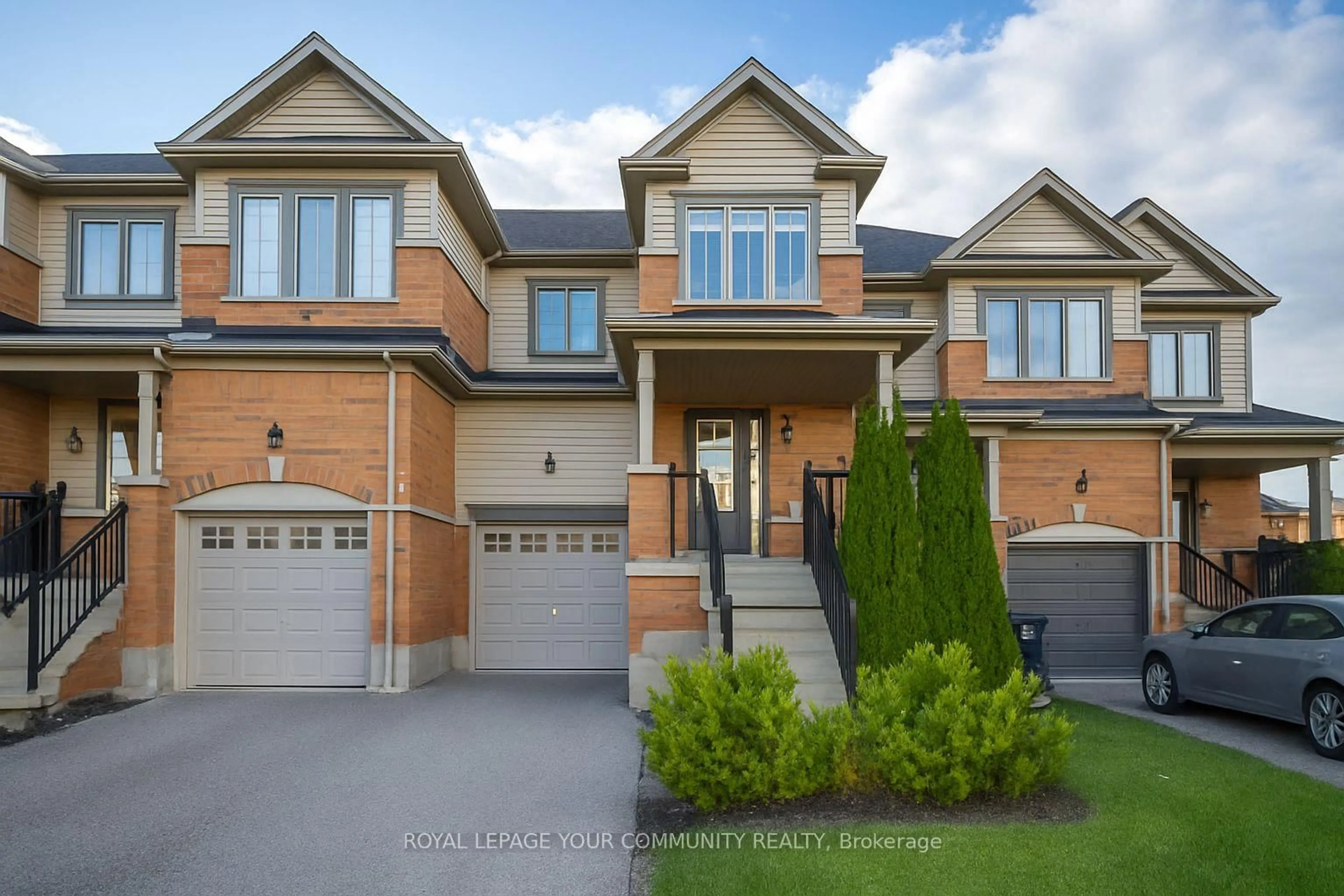 Home with brick exterior material, street for 267 ORR Dr, Bradford West Gwillimbury Ontario L3Z 0S3