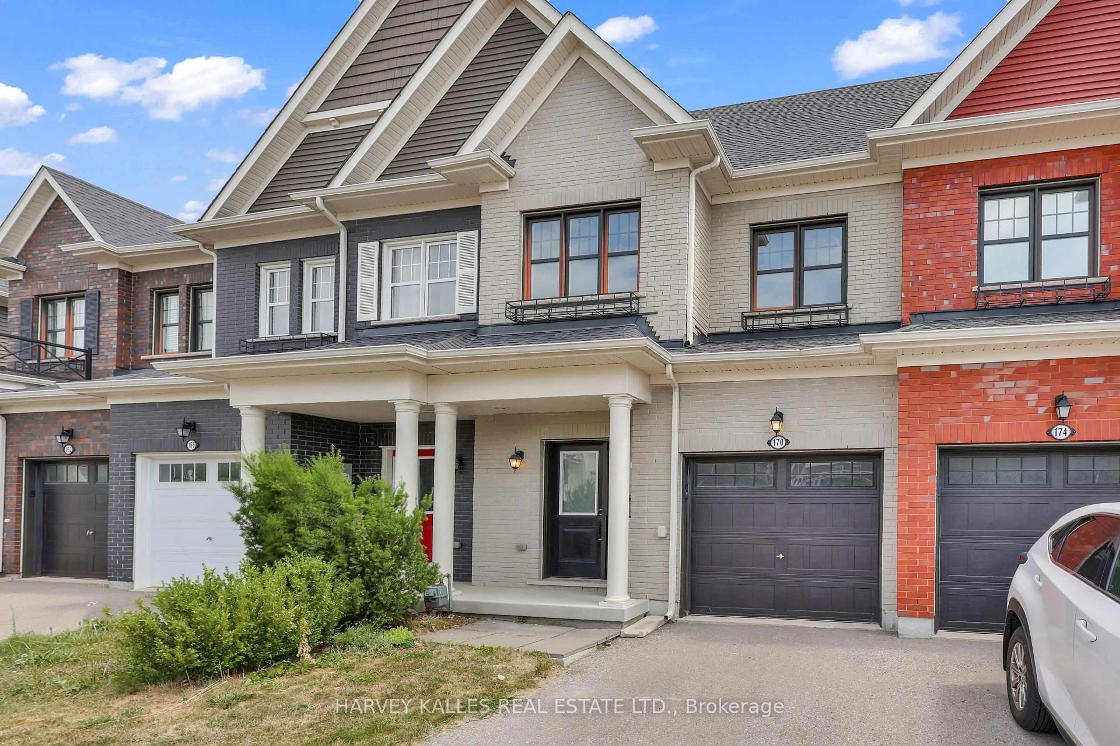 Home with brick exterior material, street for 170 Boadway Cres, Whitchurch-Stouffville Ontario L4A 1Y5