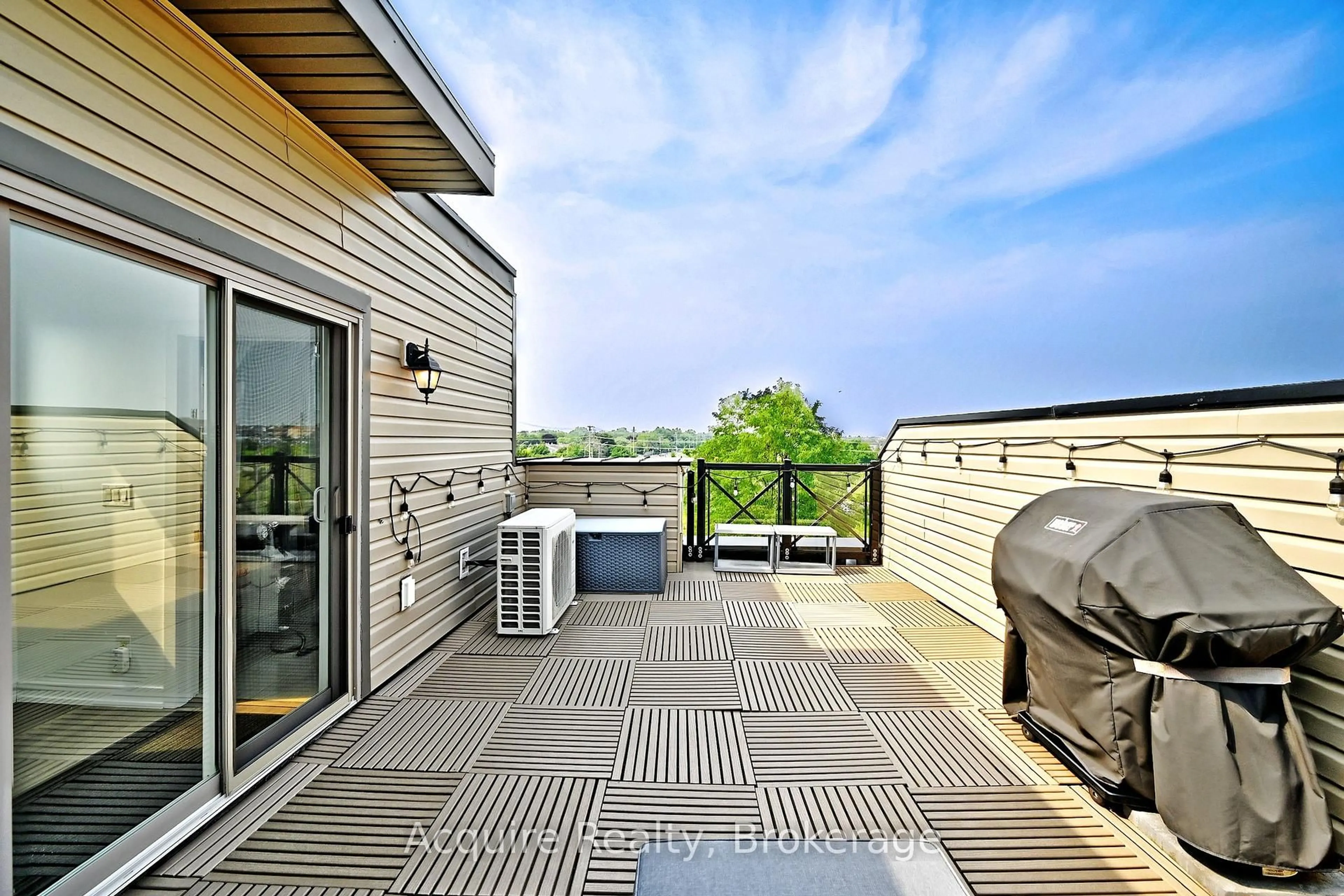 Patio, unknown for 10 Dunsheath Way #203, Markham Ontario L6B 1N3