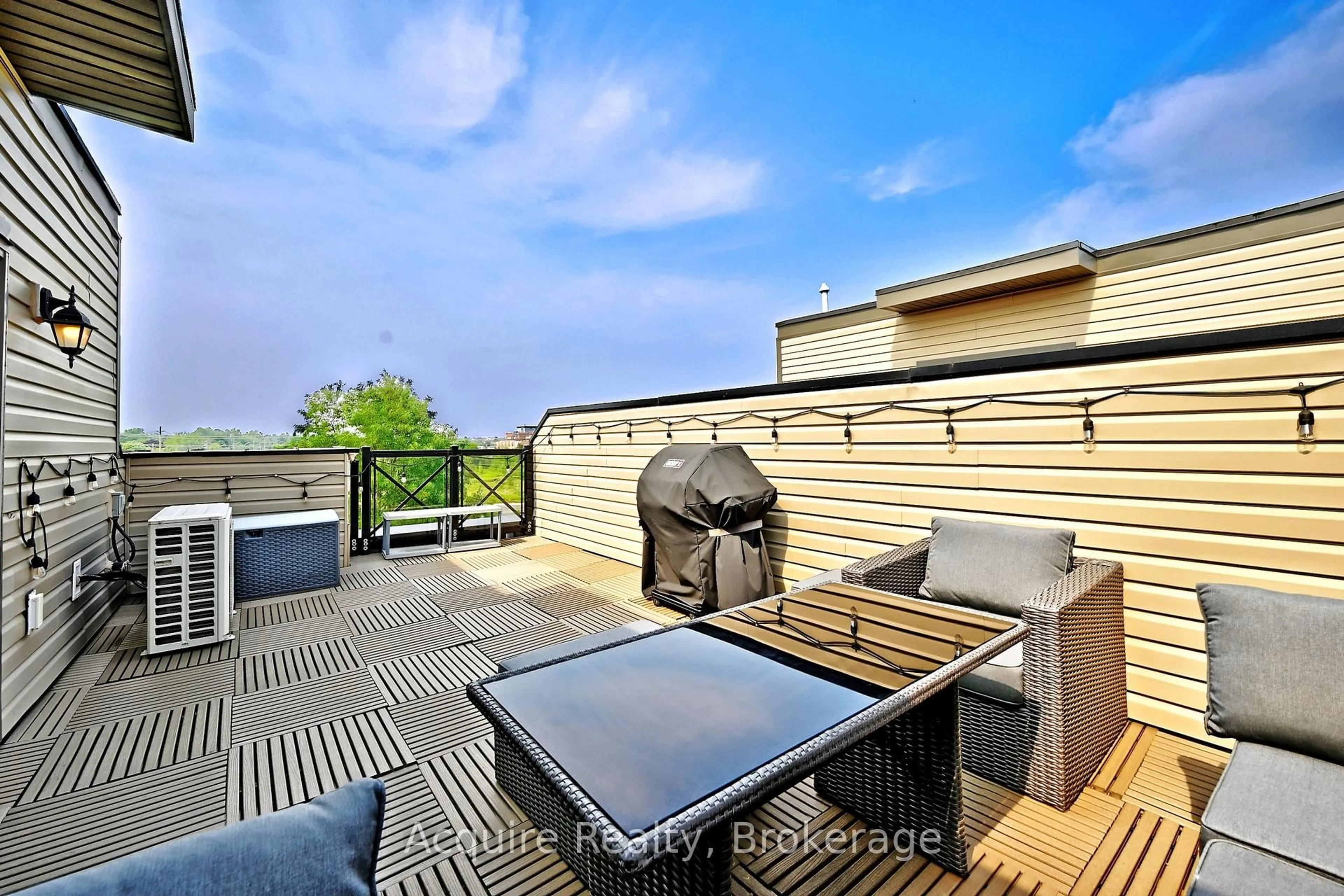 Patio, unknown for 10 Dunsheath Way #203, Markham Ontario L6B 1N3
