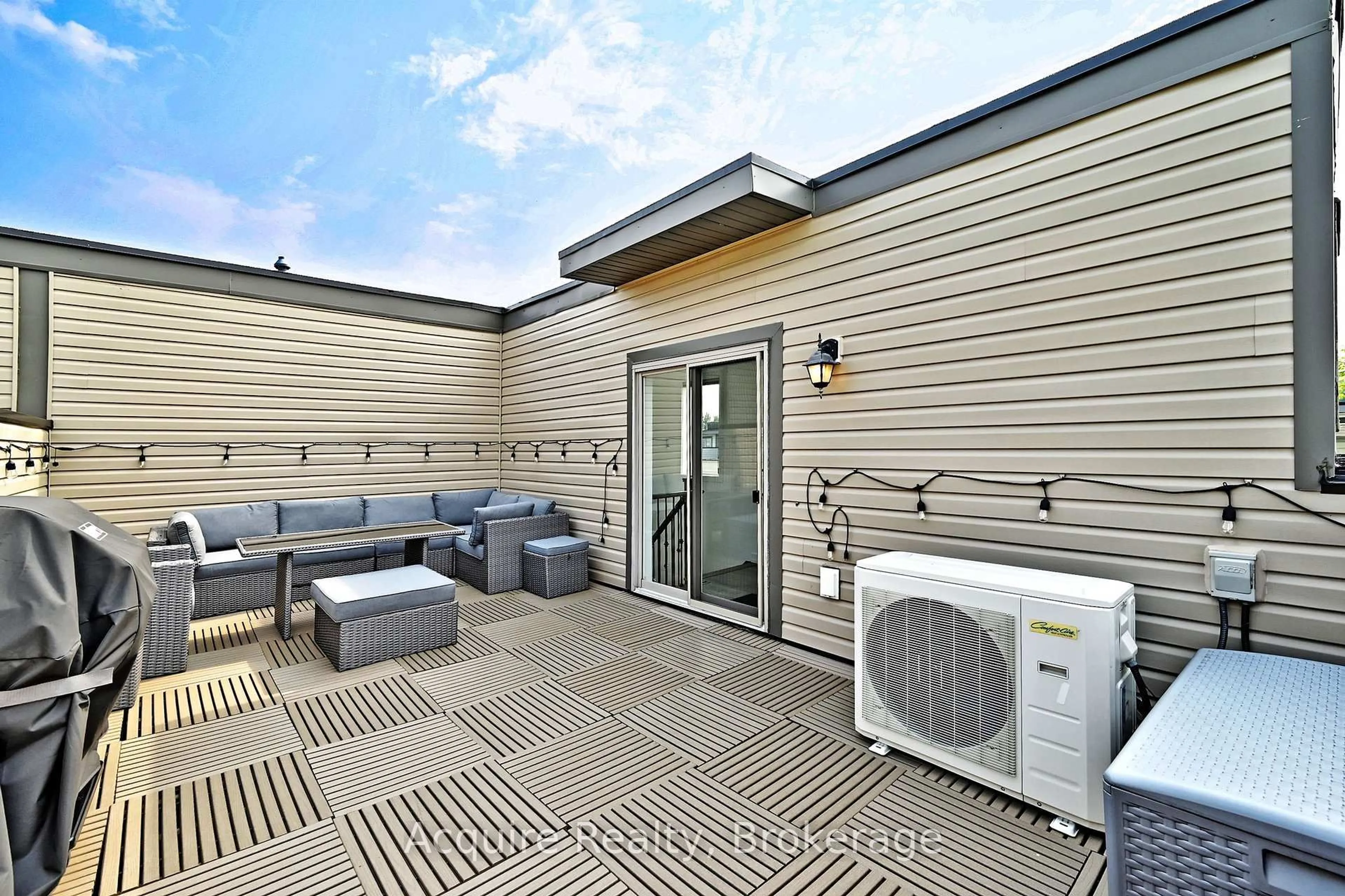 Patio, unknown for 10 Dunsheath Way #203, Markham Ontario L6B 1N3