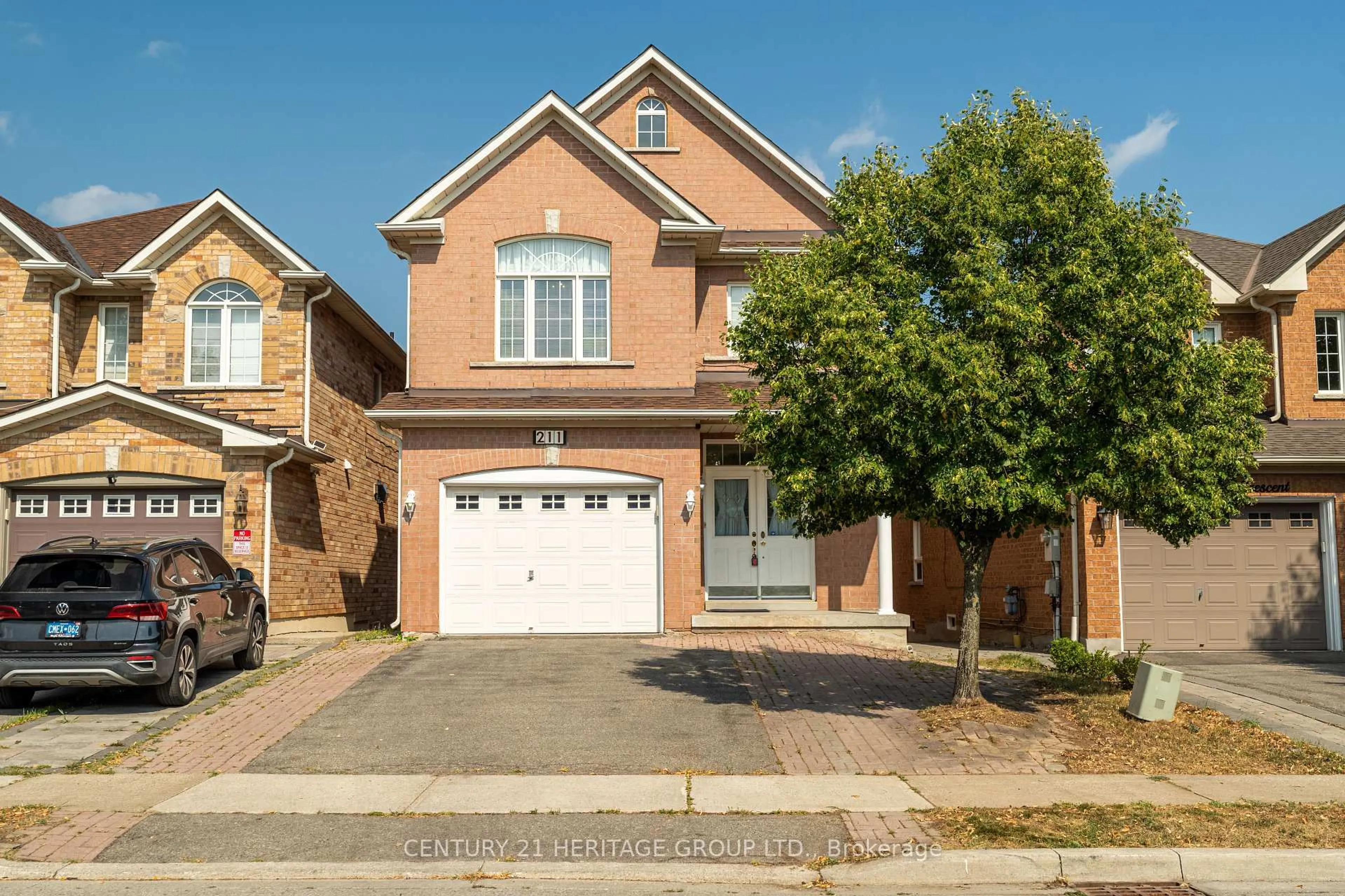 Home with brick exterior material, street for 211 Kayla Cres, Vaughan Ontario L6A 3P3