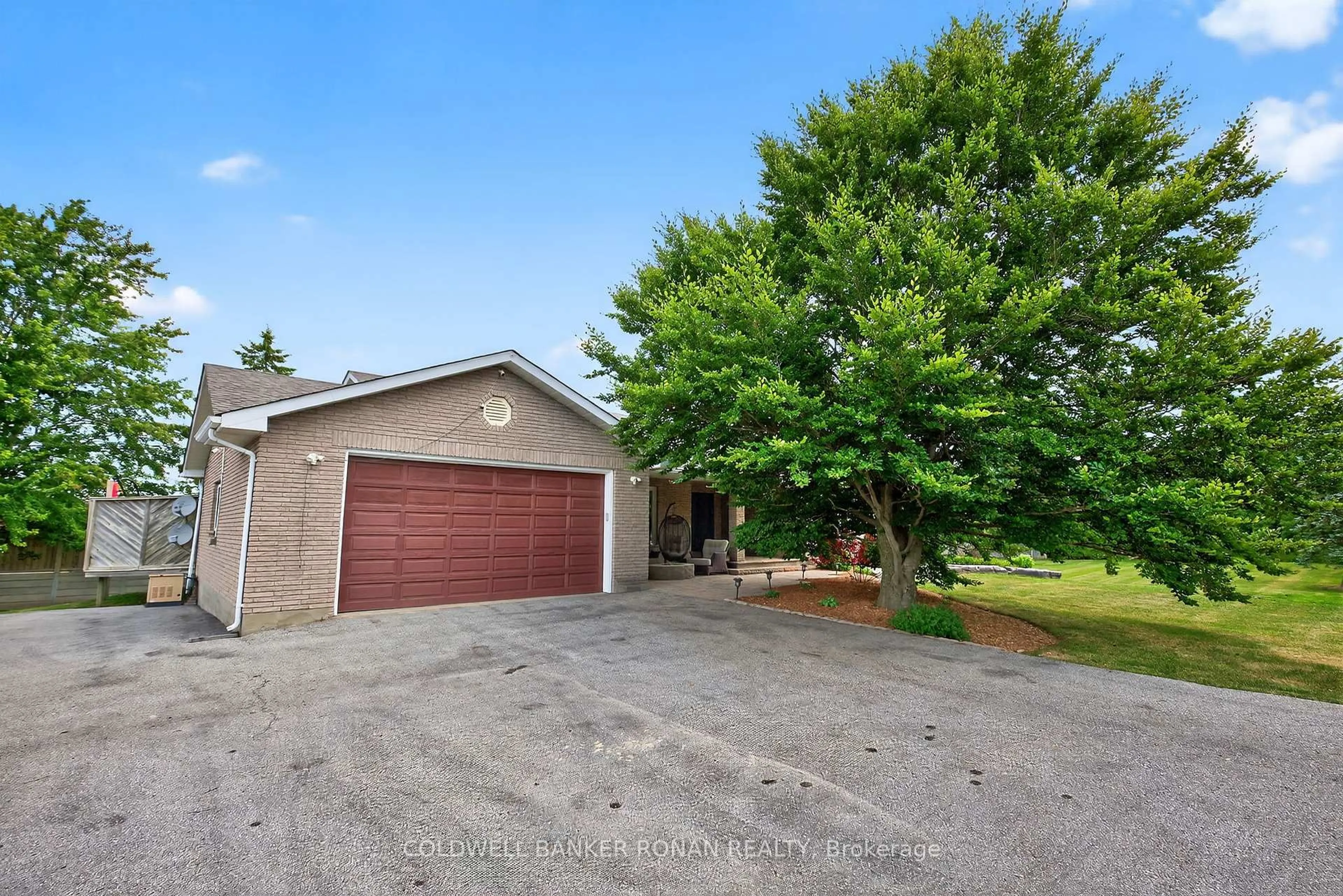 A pic from outside/outdoor area/front of a property/back of a property/a pic from drone, street for 7382 County Rd 14, Adjala-Tosorontio Ontario L0G 1W0