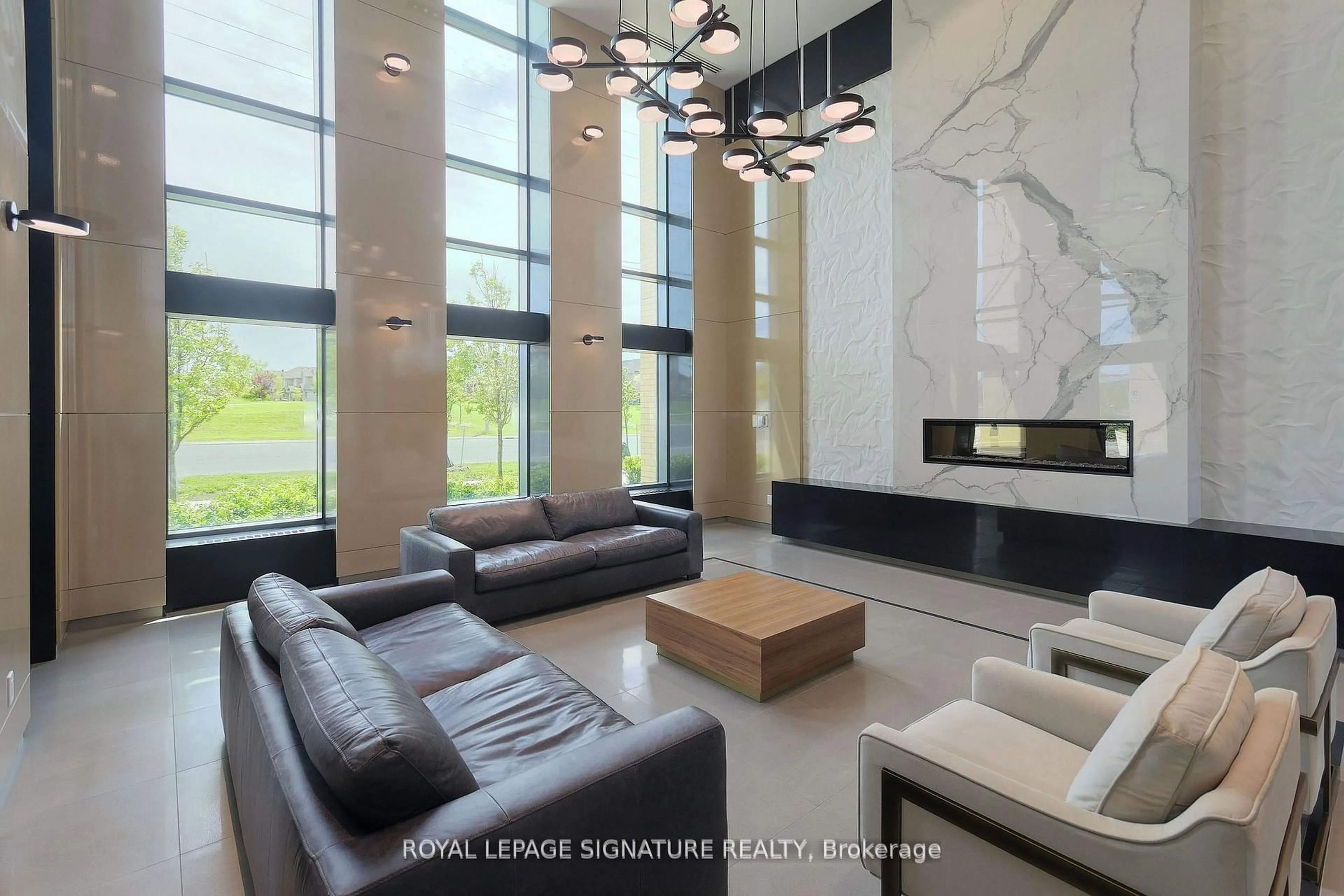 Lobby for 11750 NINTH Line #341, Whitchurch-Stouffville Ontario L4A 5G1