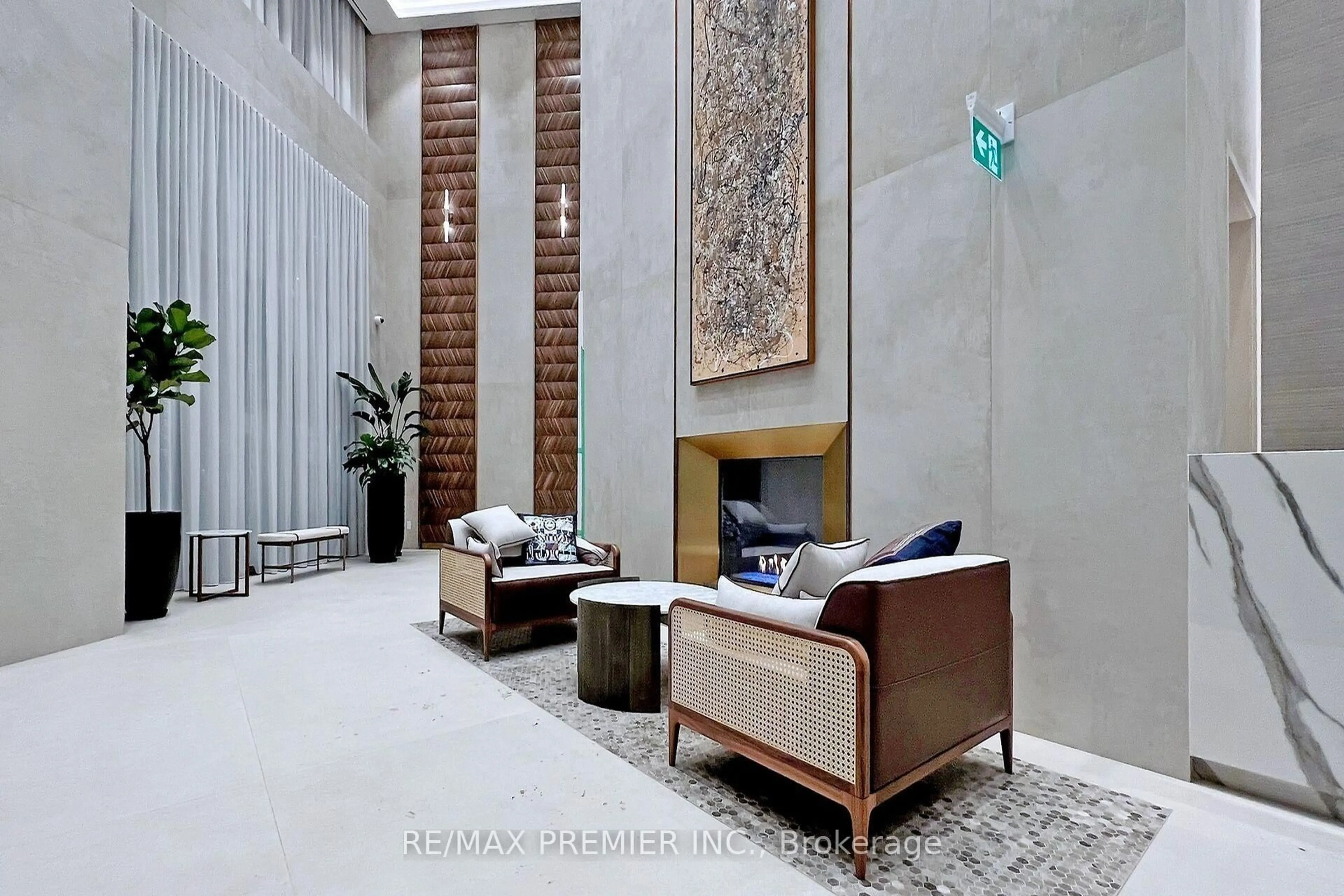 Lobby for 1000 Portage Pkwy #1703, Vaughan Ontario L4K 0C7
