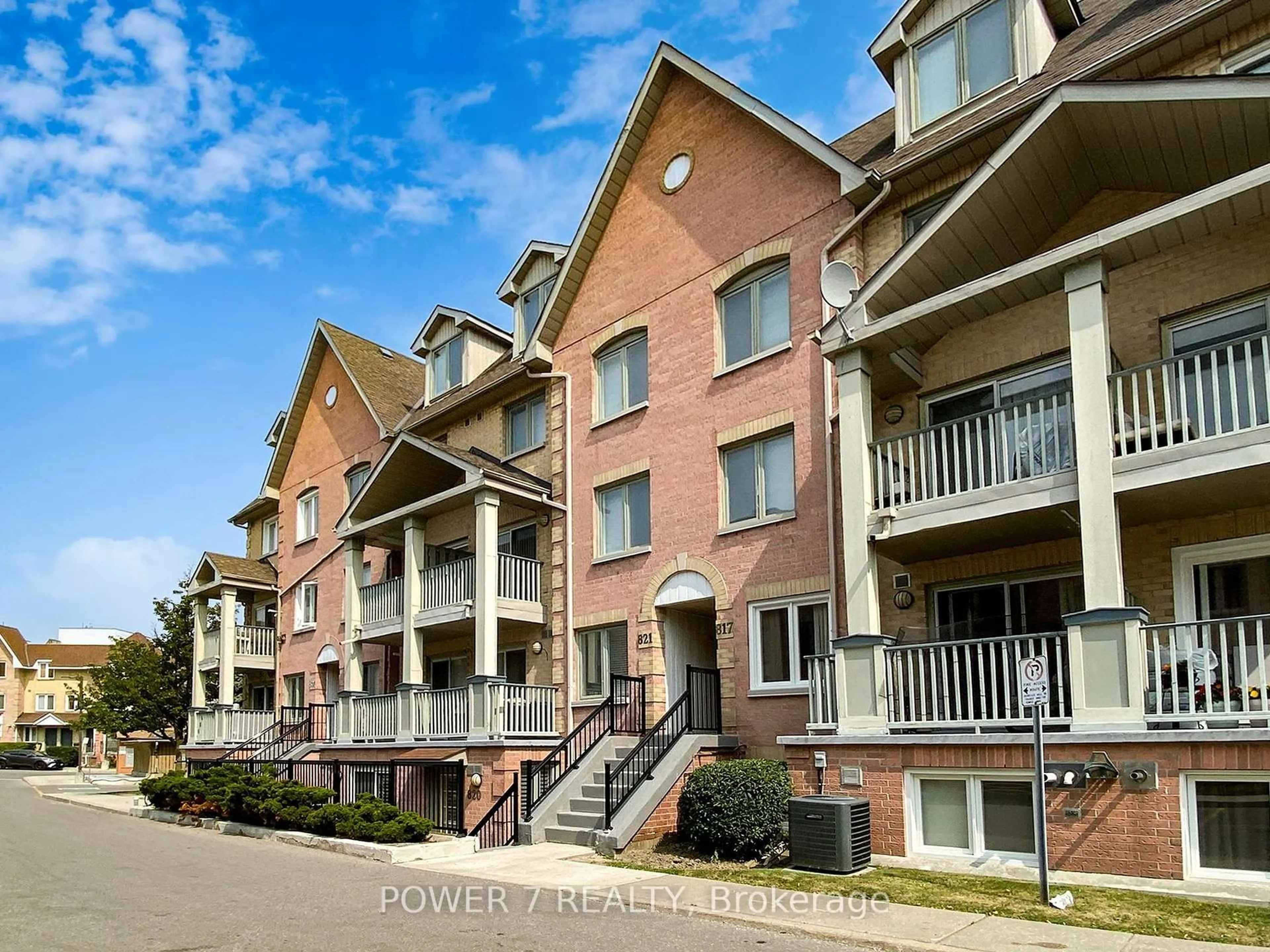 Unknown for 75 Weldrick Rd #820, Richmond Hill Ontario L4C 0H9