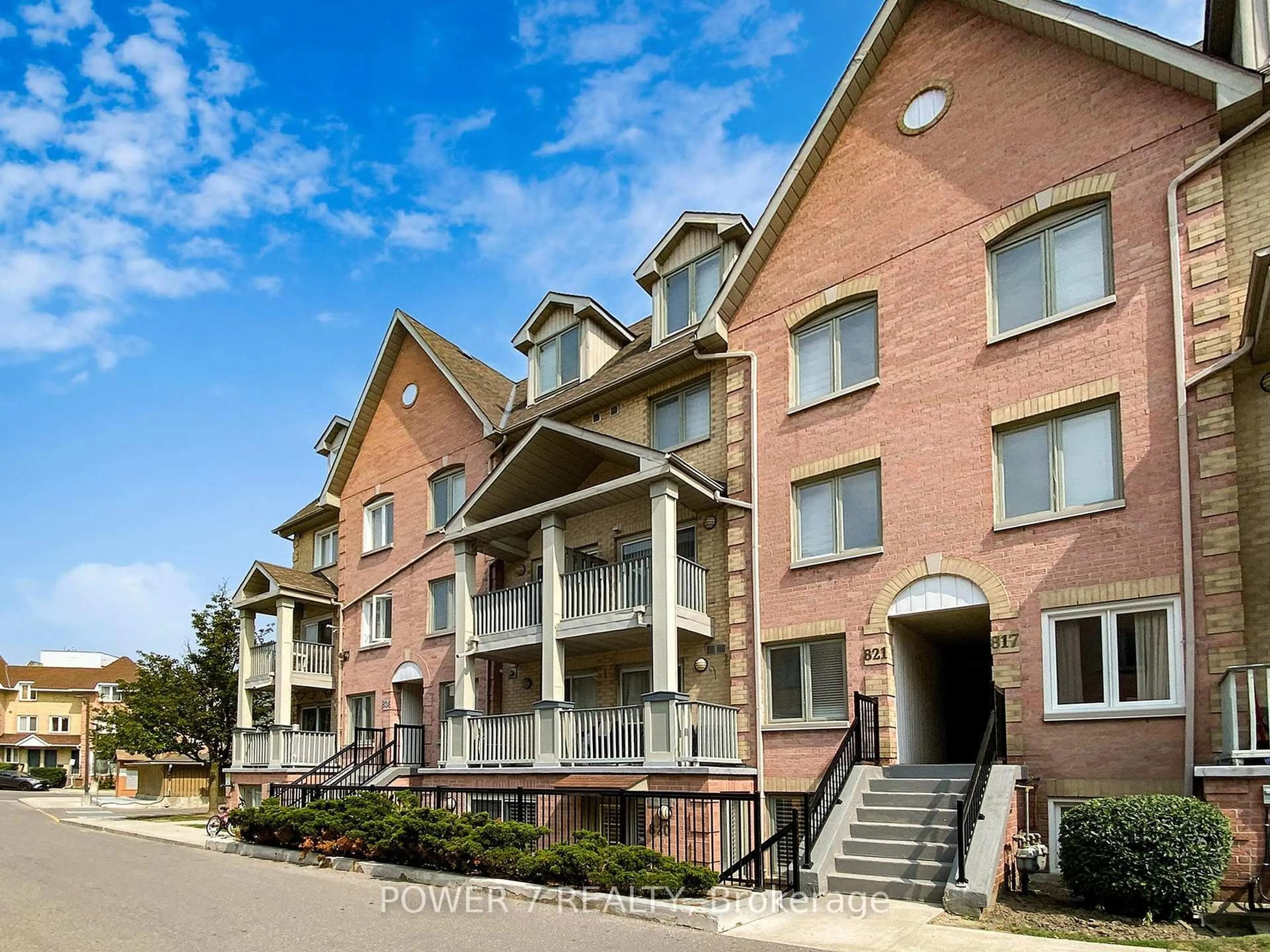 Unknown for 75 Weldrick Rd #820, Richmond Hill Ontario L4C 0H9