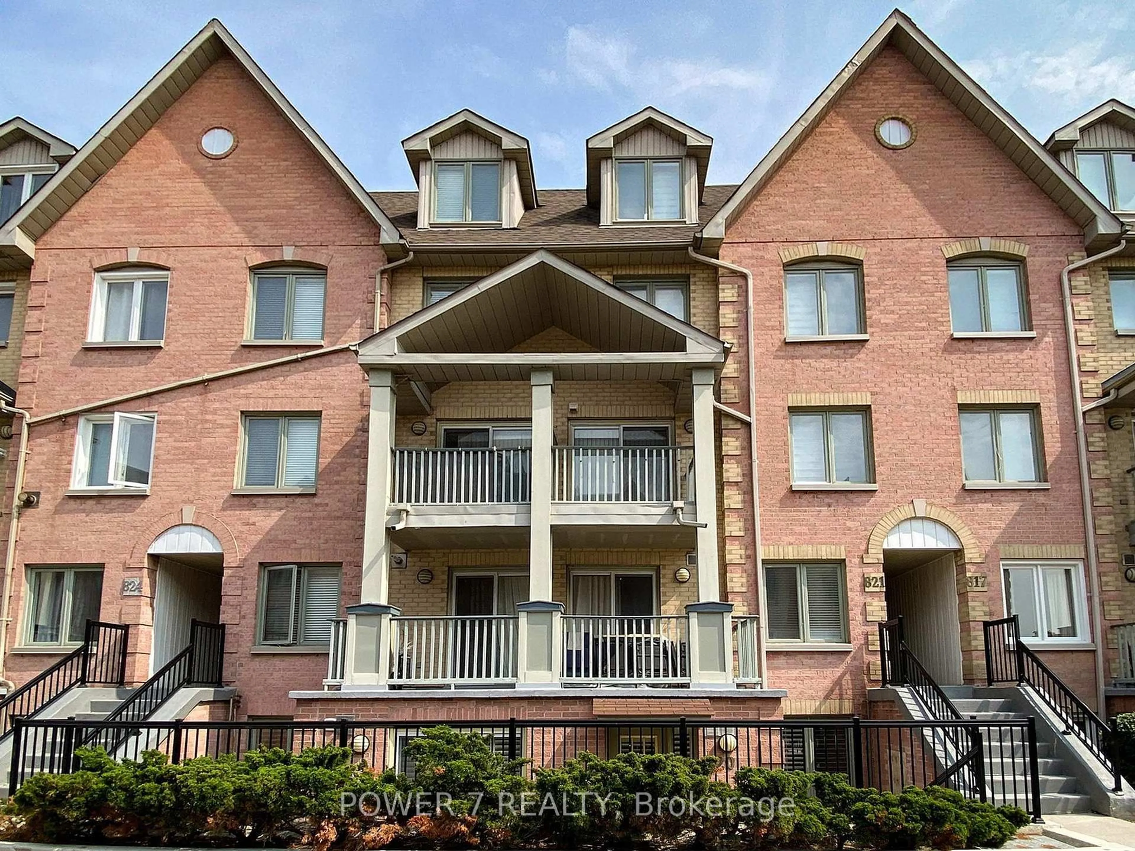 Home with brick exterior material, unknown for 75 Weldrick Rd #820, Richmond Hill Ontario L4C 0H9