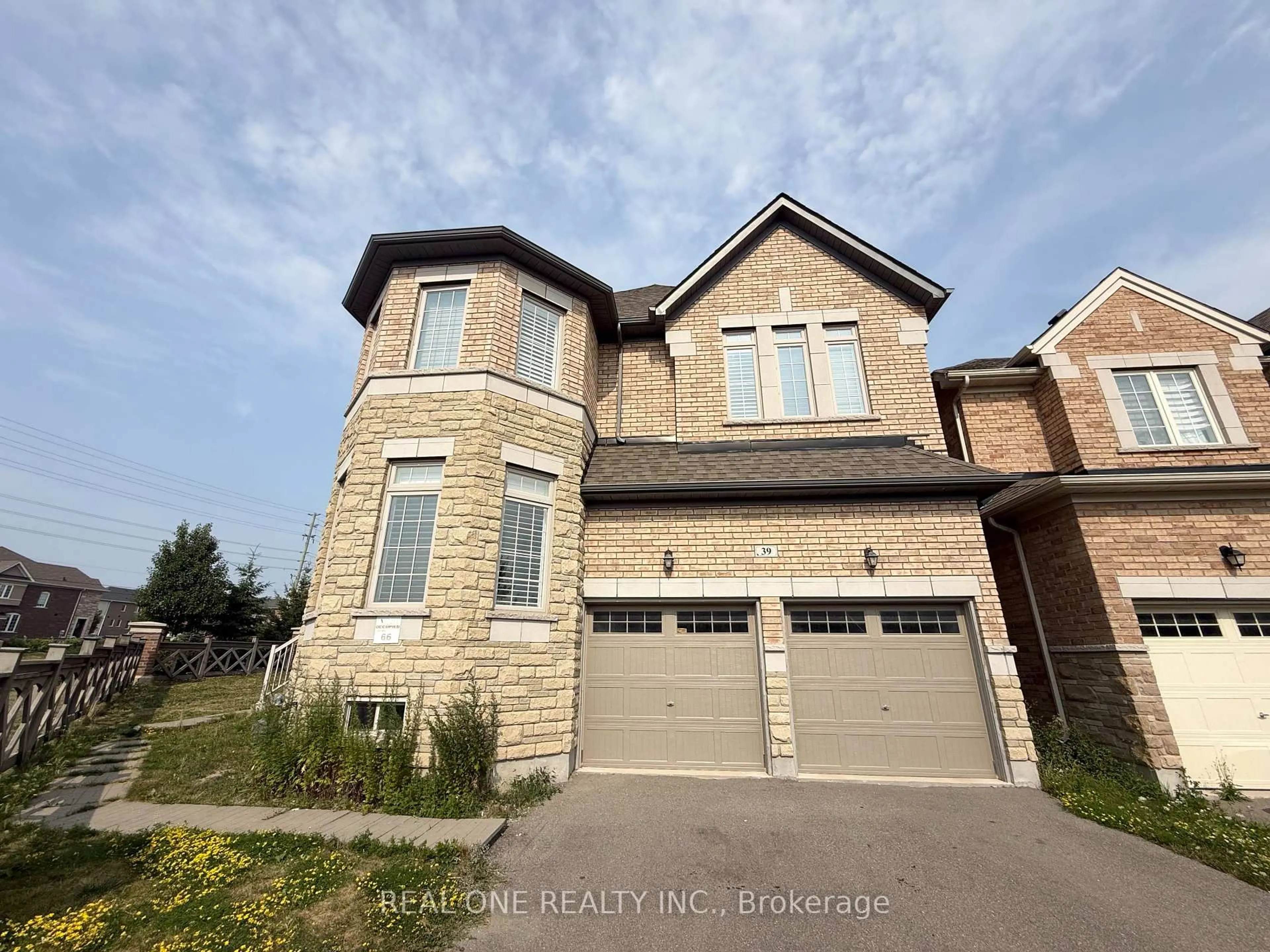 Home with brick exterior material, street for 39 MOWDER Dr, Aurora Ontario L4G 0V4