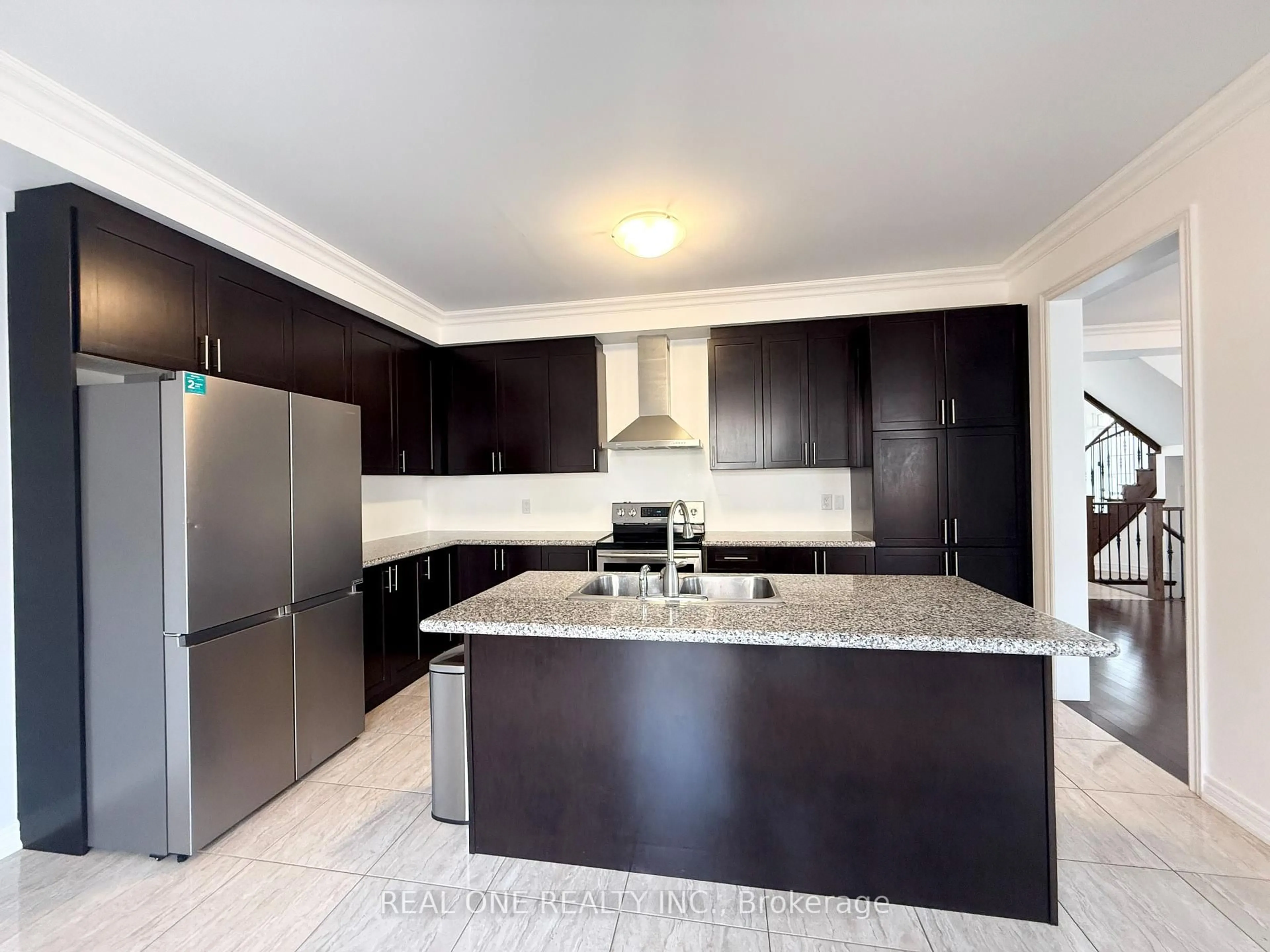 Unknown for 39 MOWDER Dr, Aurora Ontario L4G 0V4