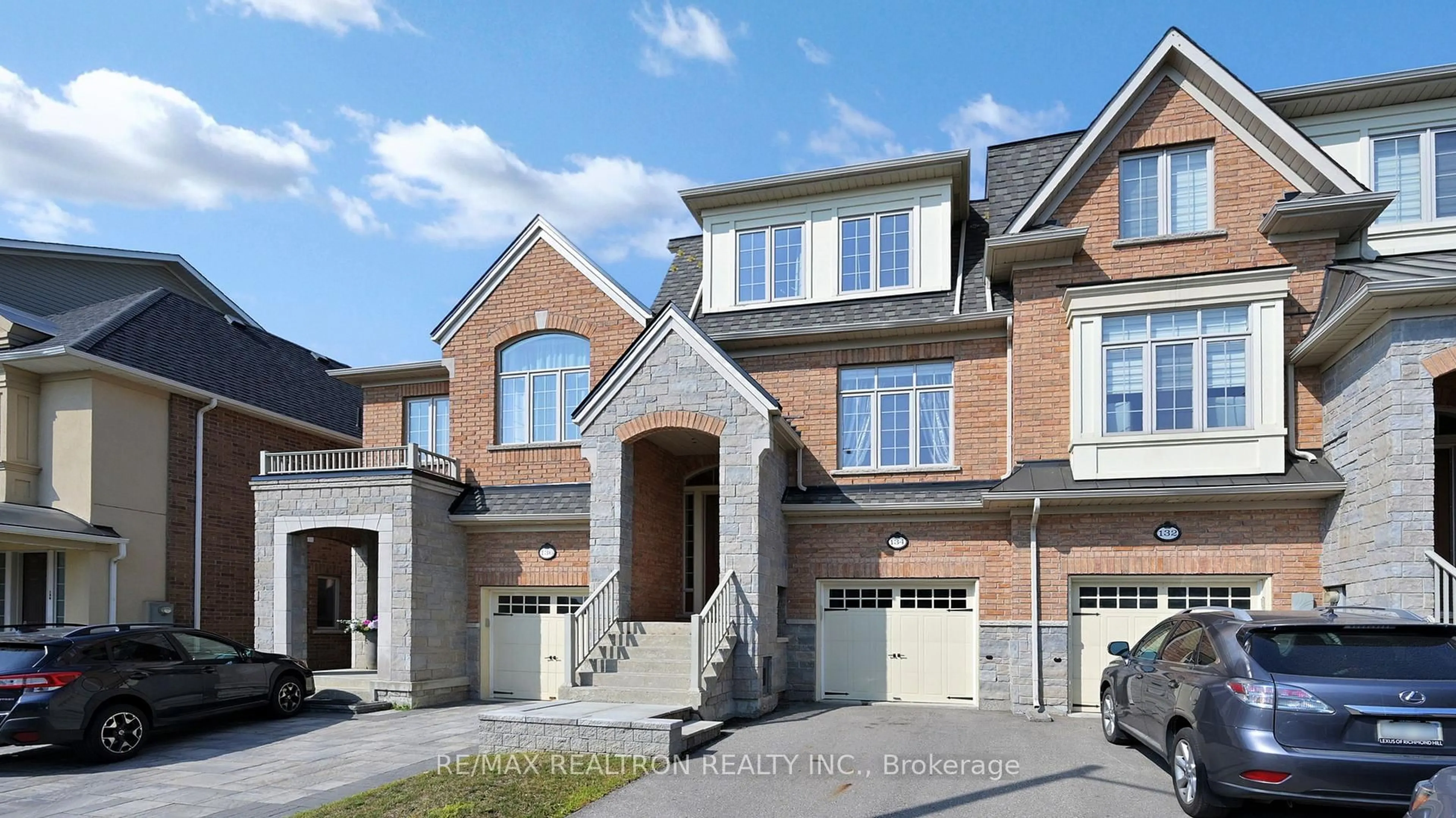 Home with brick exterior material, street for 134 Lacewood Dr, Richmond Hill Ontario L4S 0E5