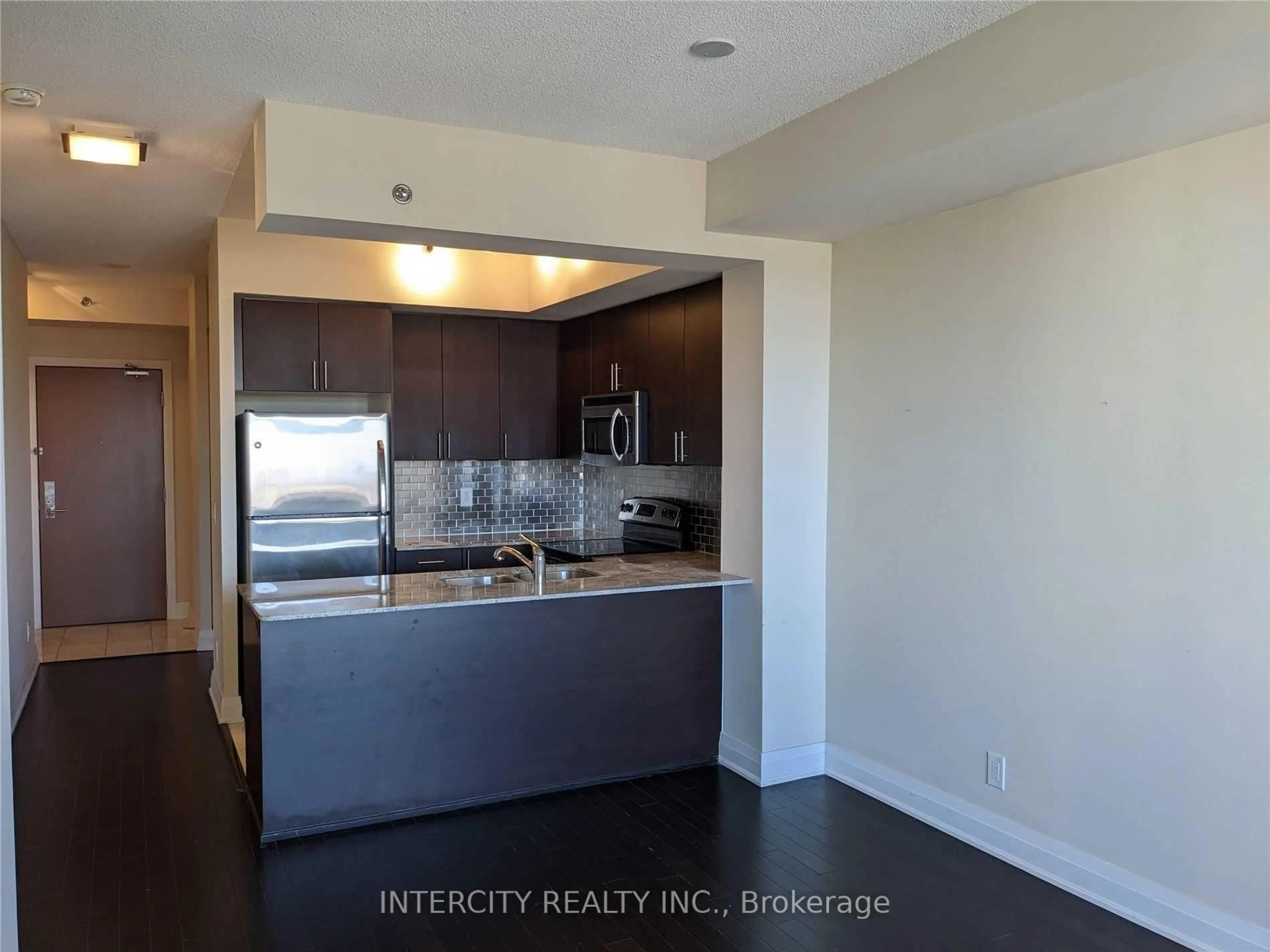 Standard kitchen, unknown for 520 Steeles Ave #1102, Vaughan Ontario L4J 8A4