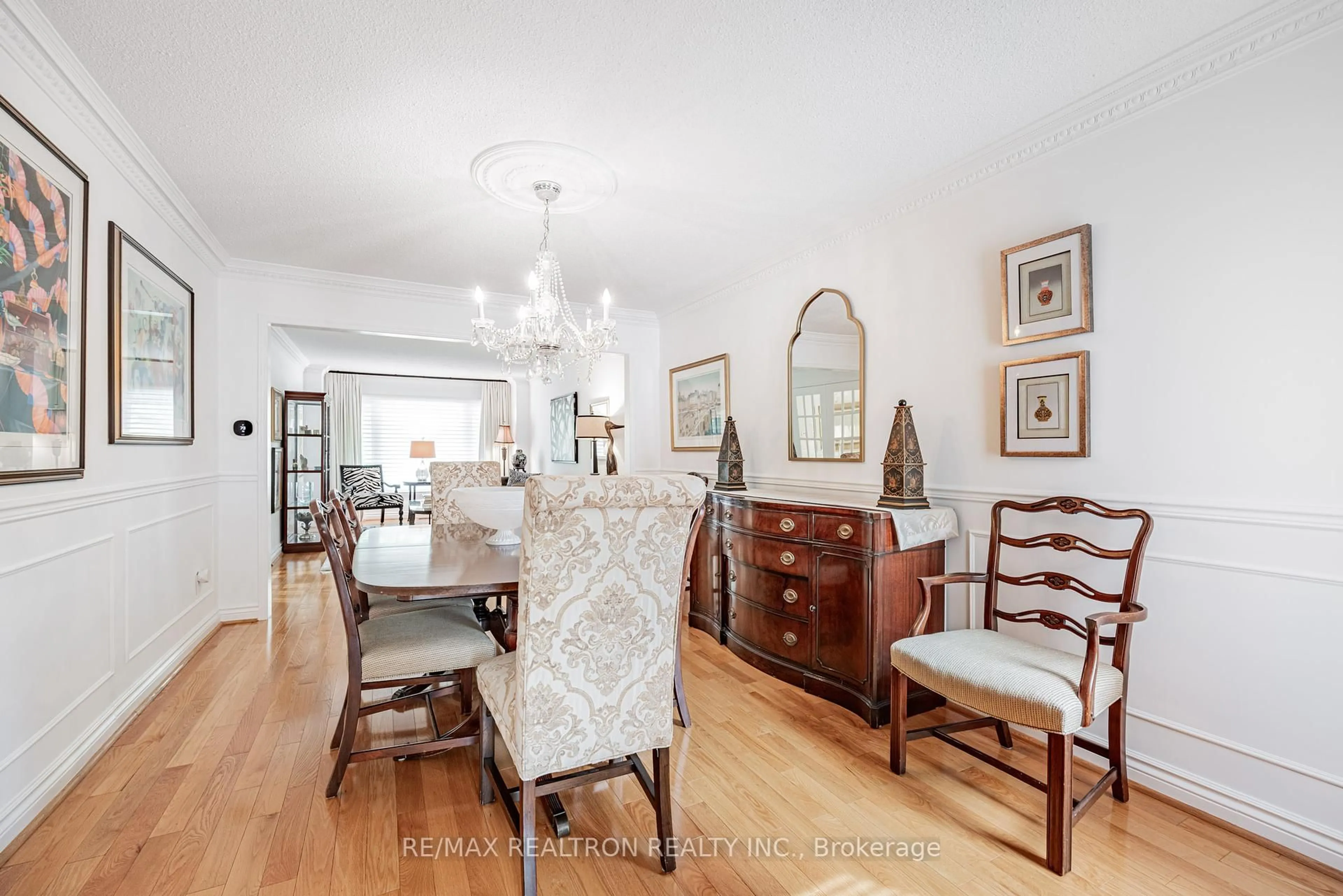Dining room, wood/laminate floor for 49 Janesville Rd, Vaughan Ontario L4J 6Z9