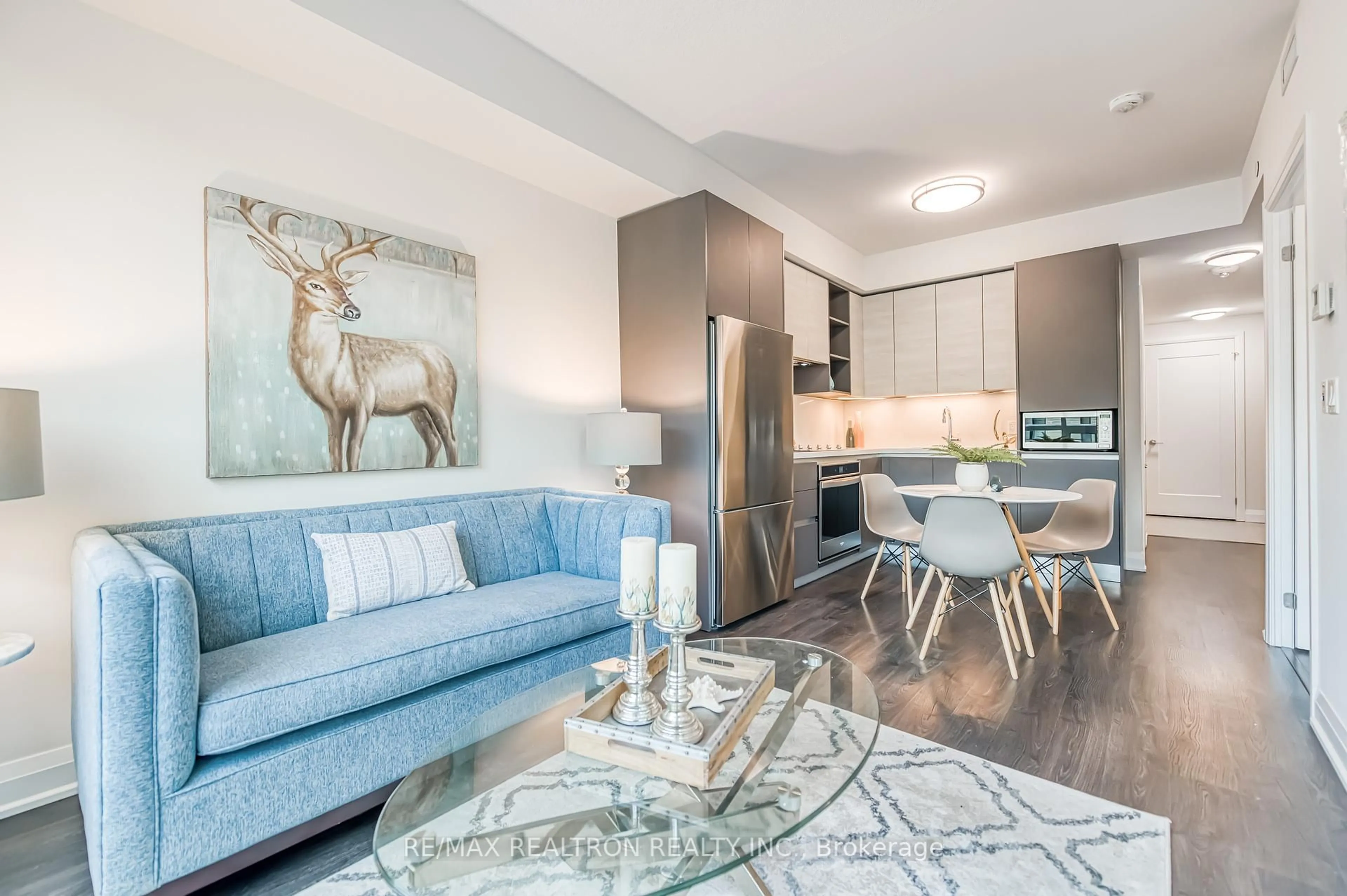 Living room with furniture, unknown for 398 Highway 7 #215, Richmond Hill Ontario L4B 0G6