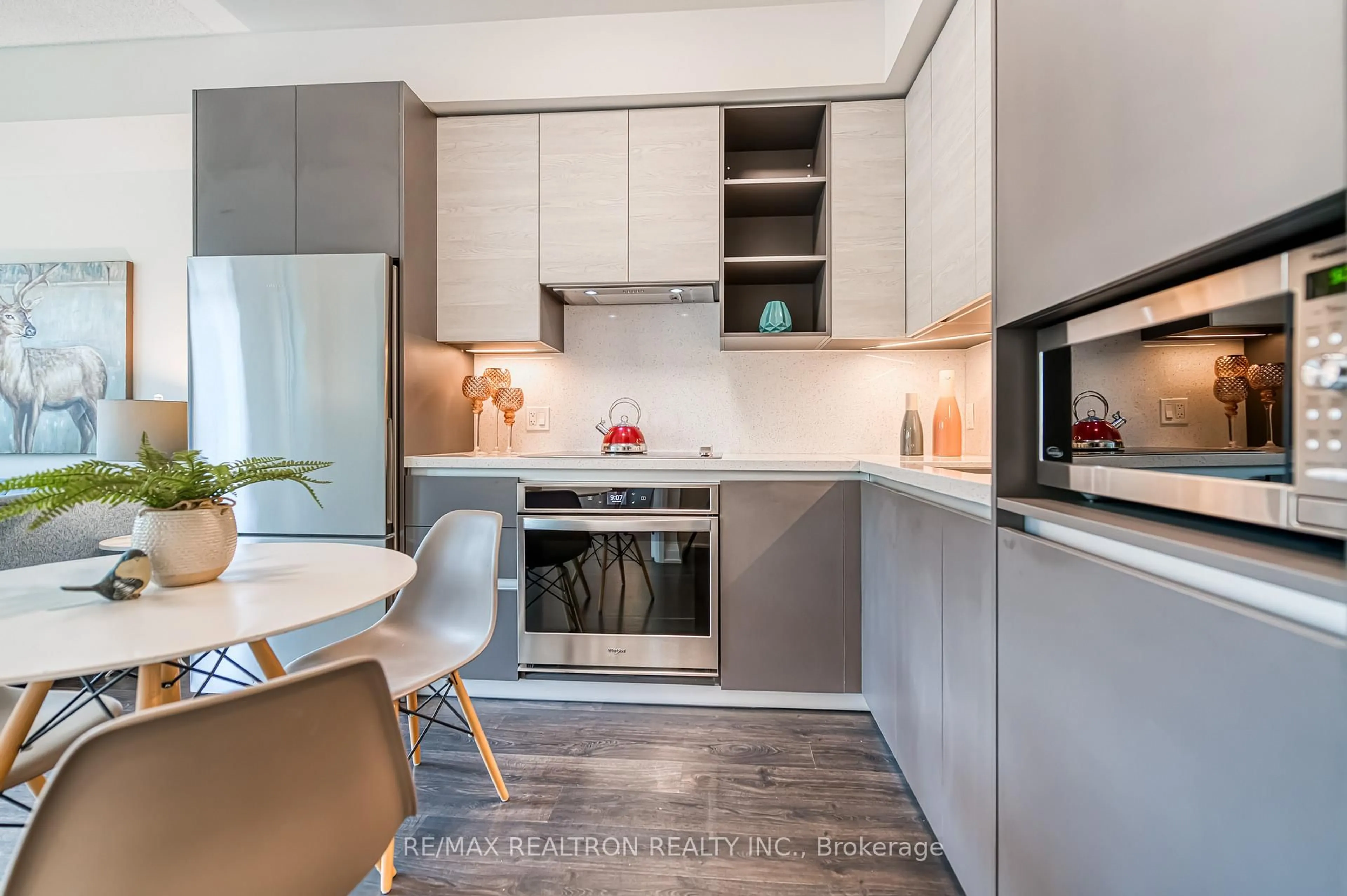 Contemporary kitchen, unknown for 398 Highway 7 #215, Richmond Hill Ontario L4B 0G6