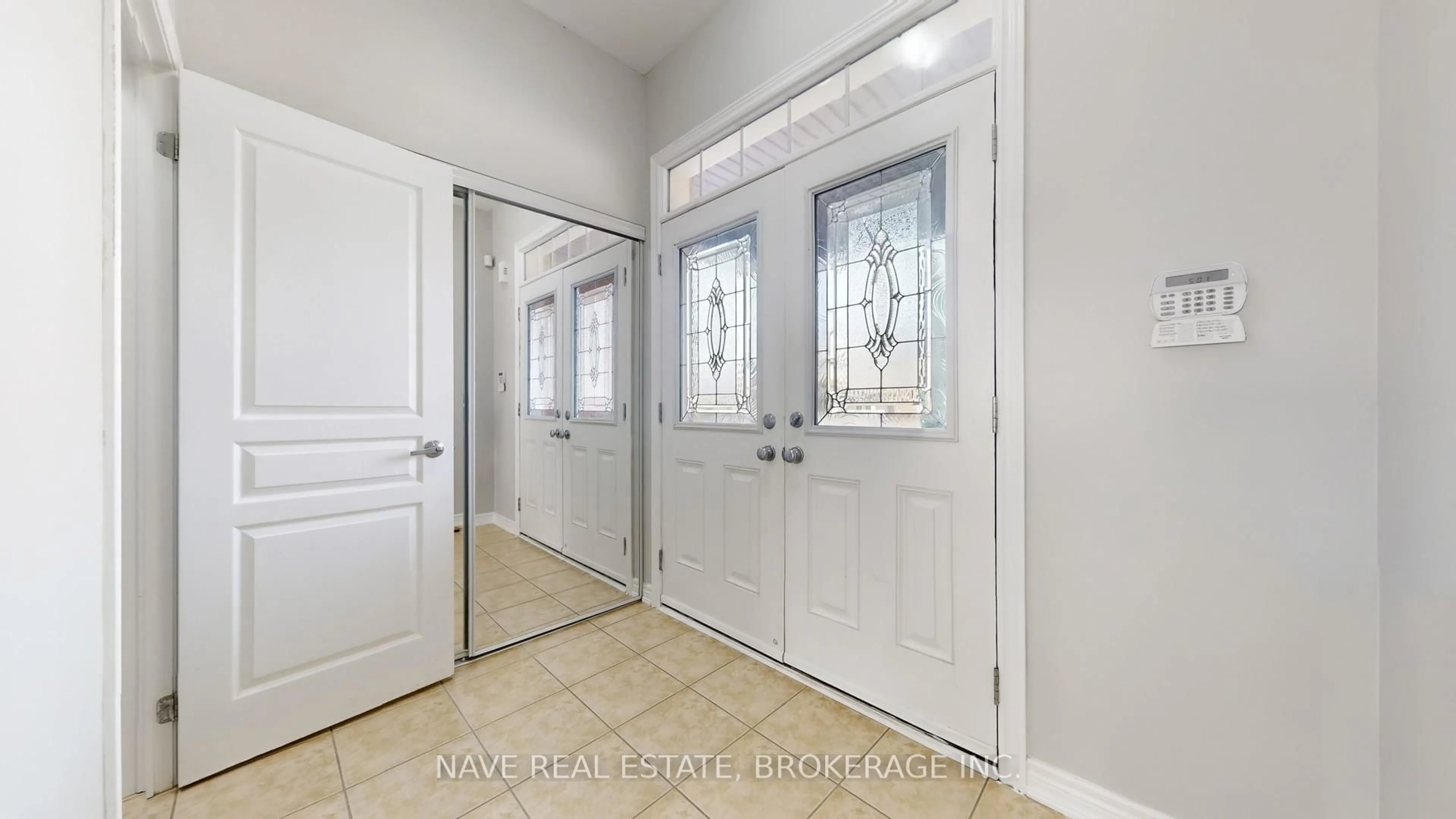 Indoor entryway for 66 Lourakis St, Richmond Hill Ontario L4E 0L4