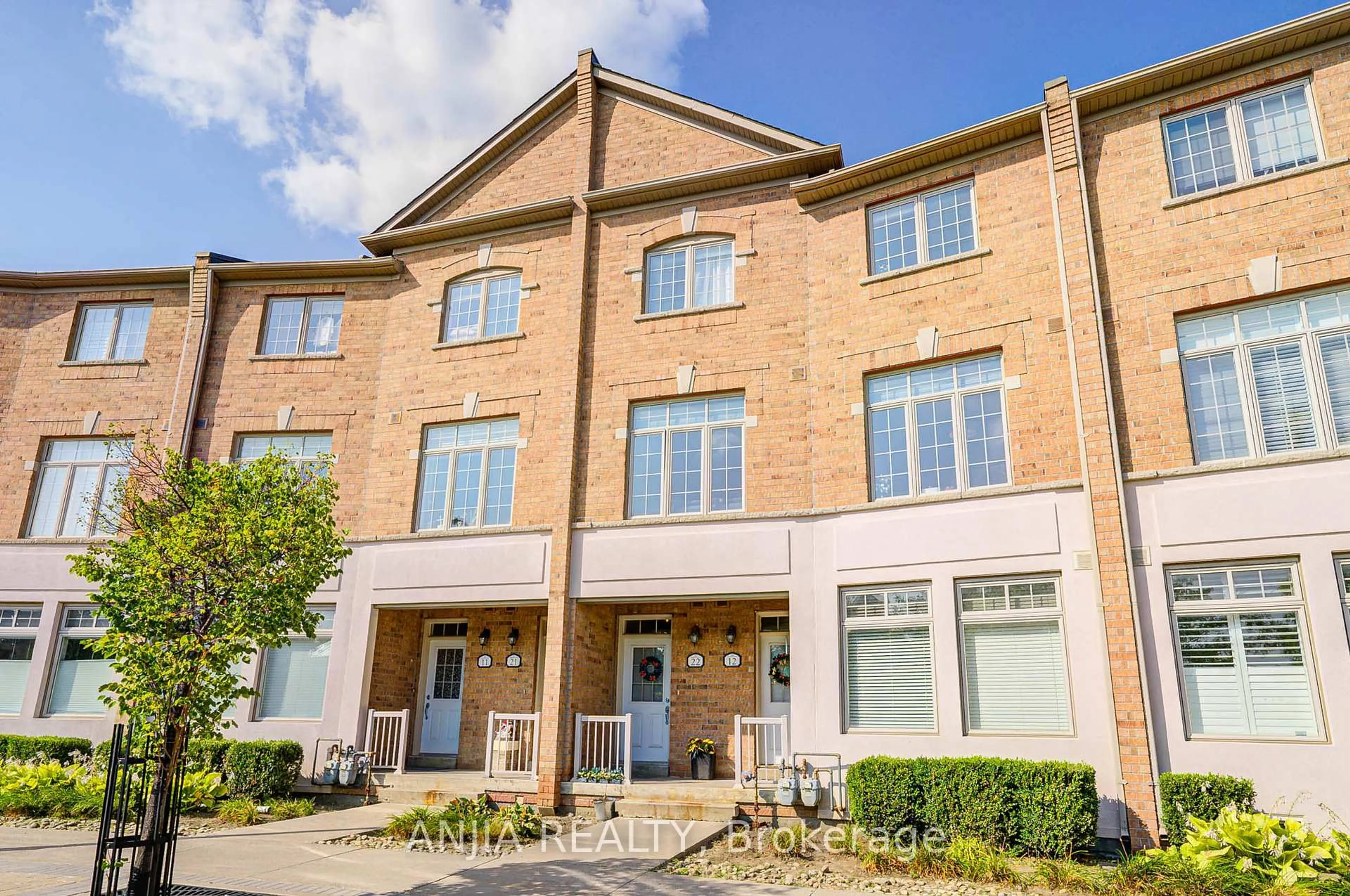 Unknown for 30 Greensborough Village Circ #22, Markham Ontario L6E 1Z1