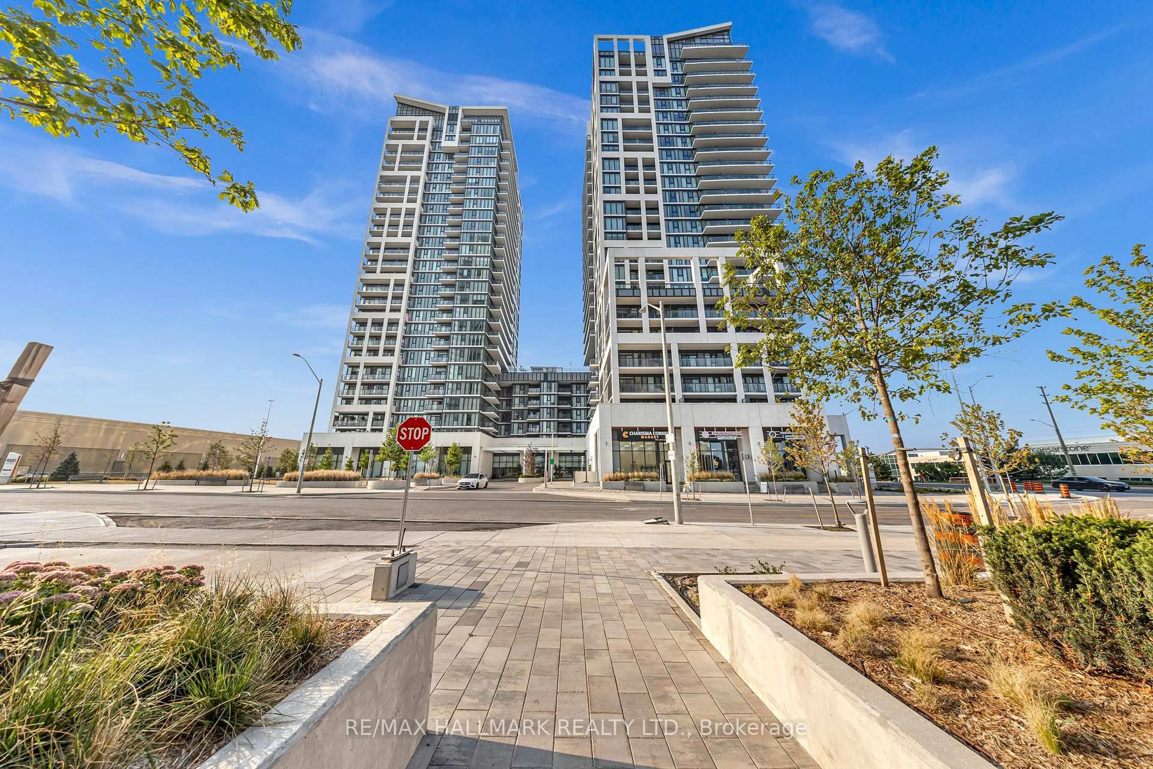 Patio, unknown for 9000 Jane St #427, Vaughan Ontario L4K 0M6