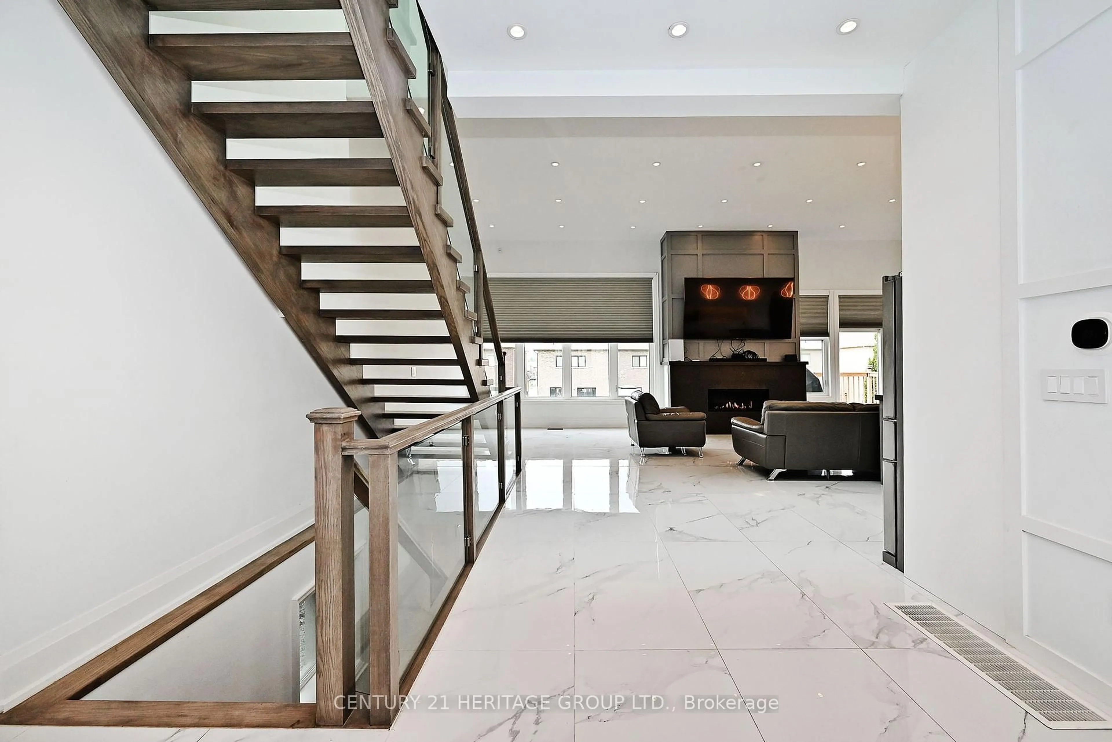 Stairs for 148 Church St, Georgina Ontario L4P 1J5
