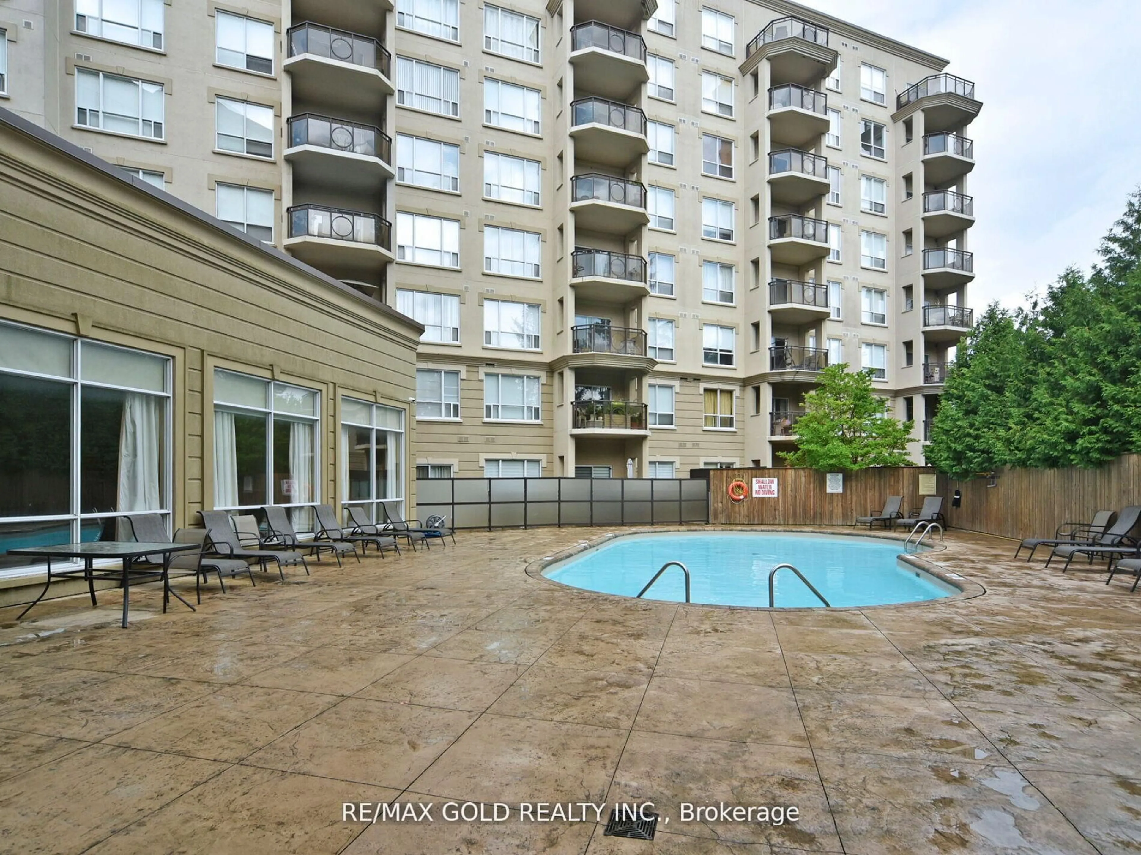 Patio, water/lake/river/ocean view for 2 Maison Parc Crt #404, Vaughan Ontario L4J 9K4
