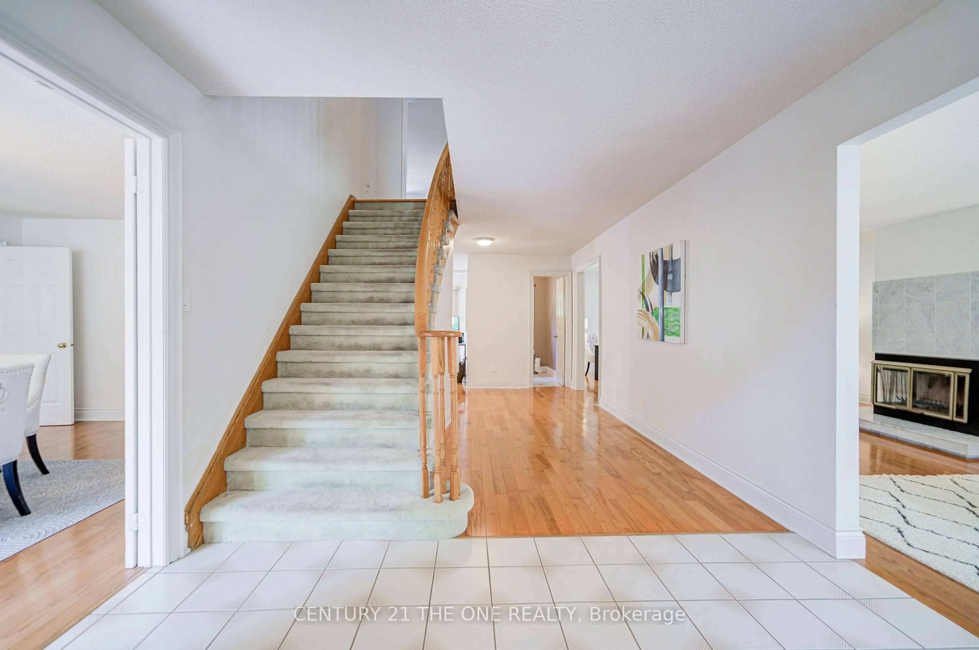 Unknown for 35 Ambleside Cres, Markham Ontario L3R 7T2