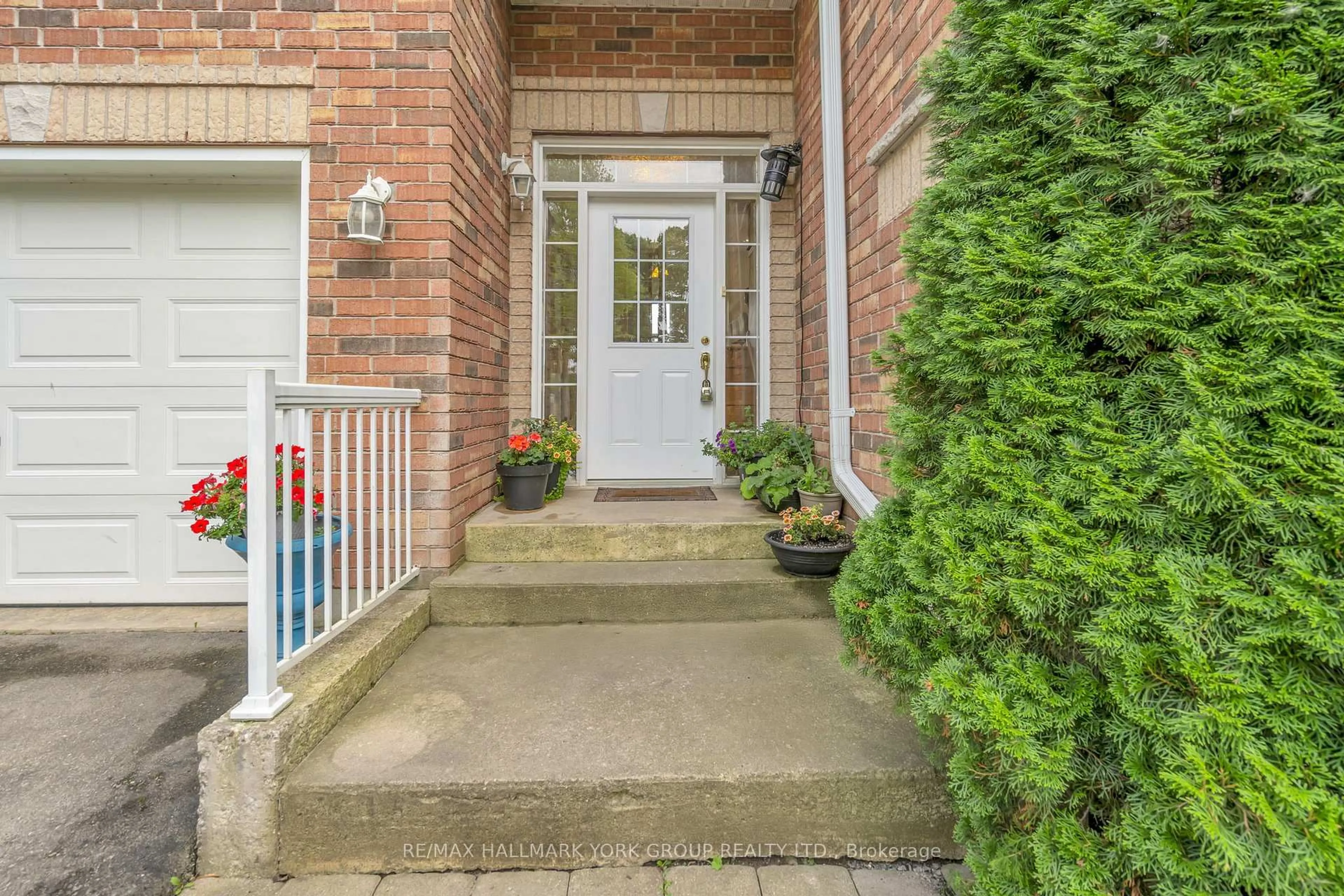 Unknown for 36 Ball Ave, Brock Ontario L0K 1A0